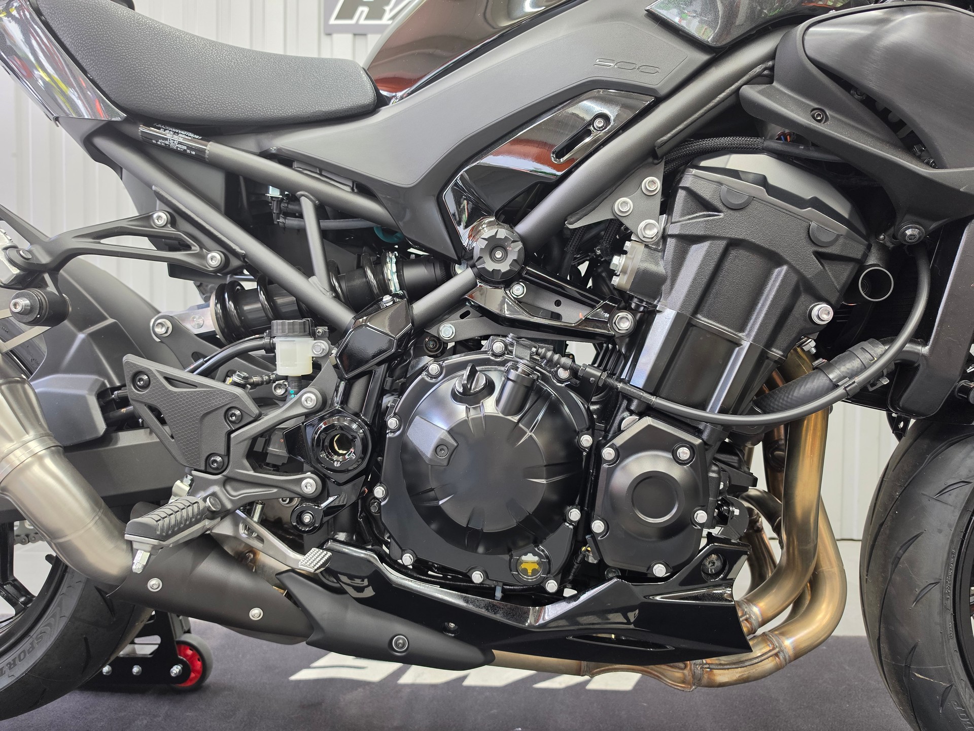 KAWASAKI Z 900 (35kW)-image-4