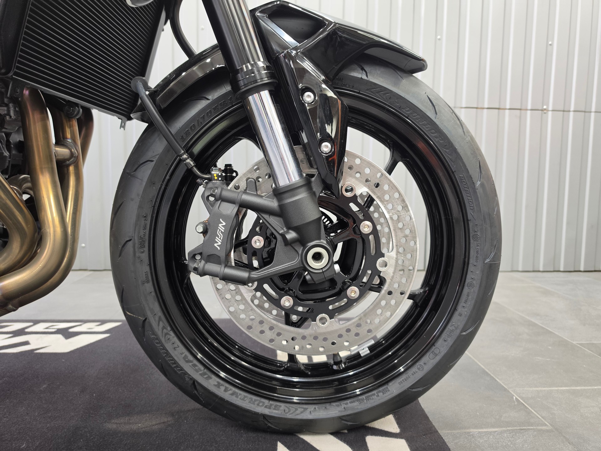 KAWASAKI Z 900 (35kW)-showroom-element-3
