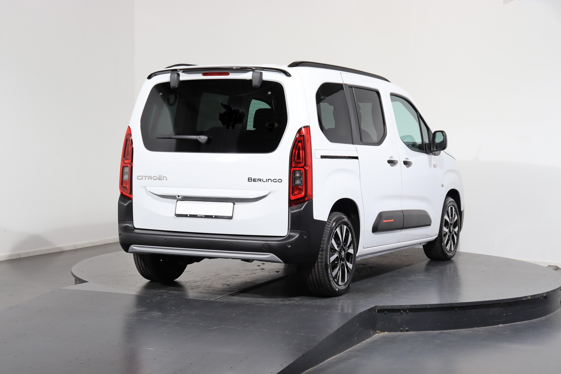 CITROEN Berlingo 1.5 BlueHDi 130 Max-image-2