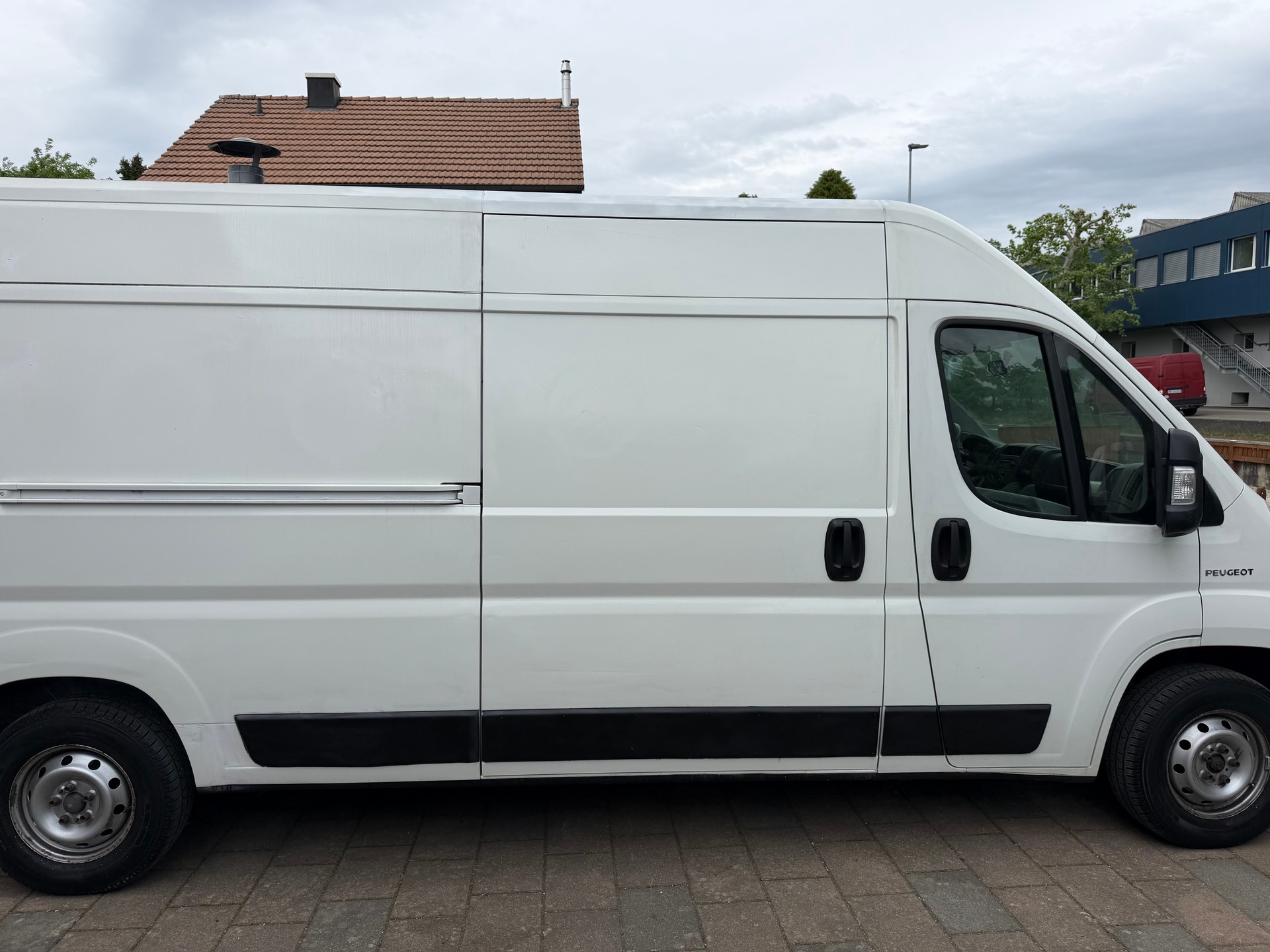 PEUGEOT Foodtruck-image-4