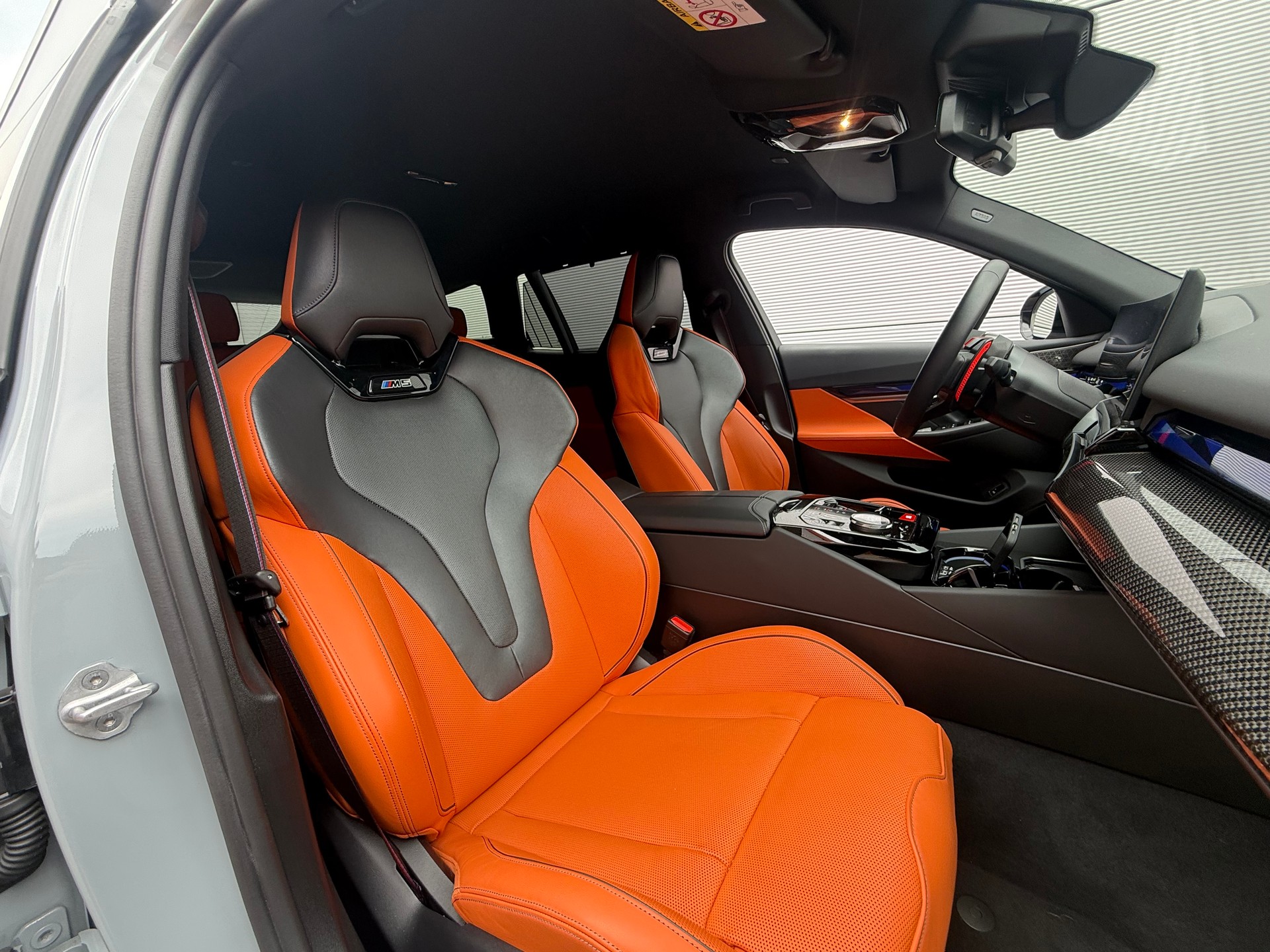 BMW M5 xDrive Touring-image-7