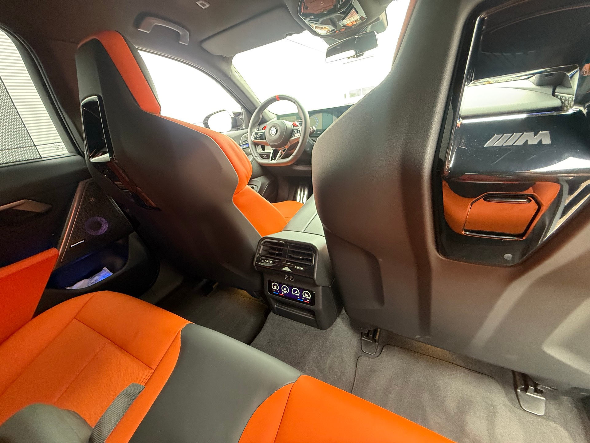 BMW M5 xDrive Touring-image-11
