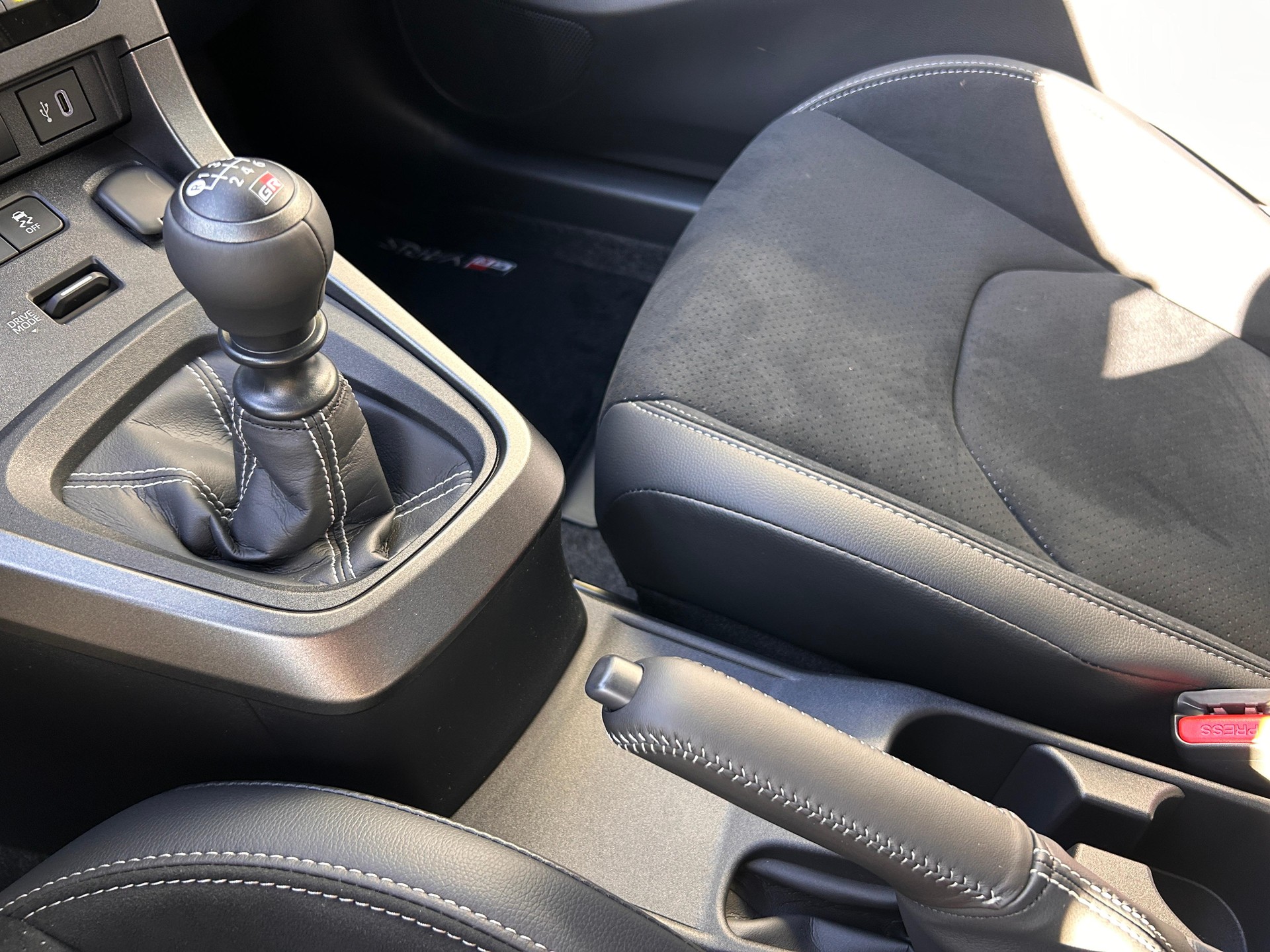 TOYOTA GR Yaris 1.6 Turbo Sport 4x4-image-11