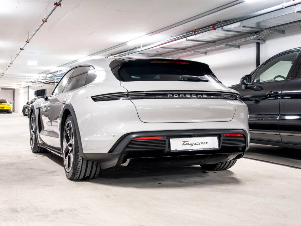 PORSCHE Taycan CrossTurismo 4 104kWh-image-2