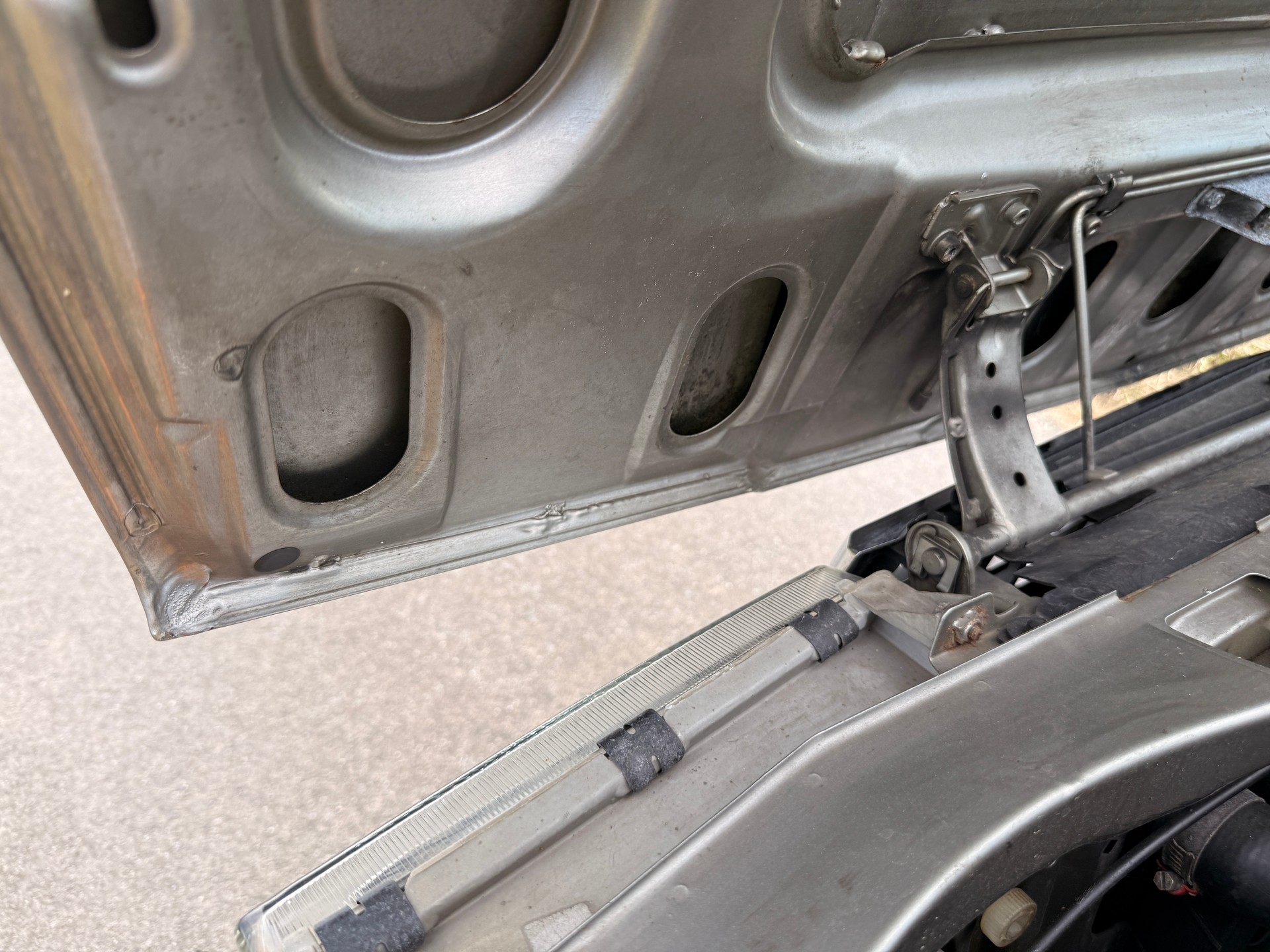 VOLVO 360 GL-image-14