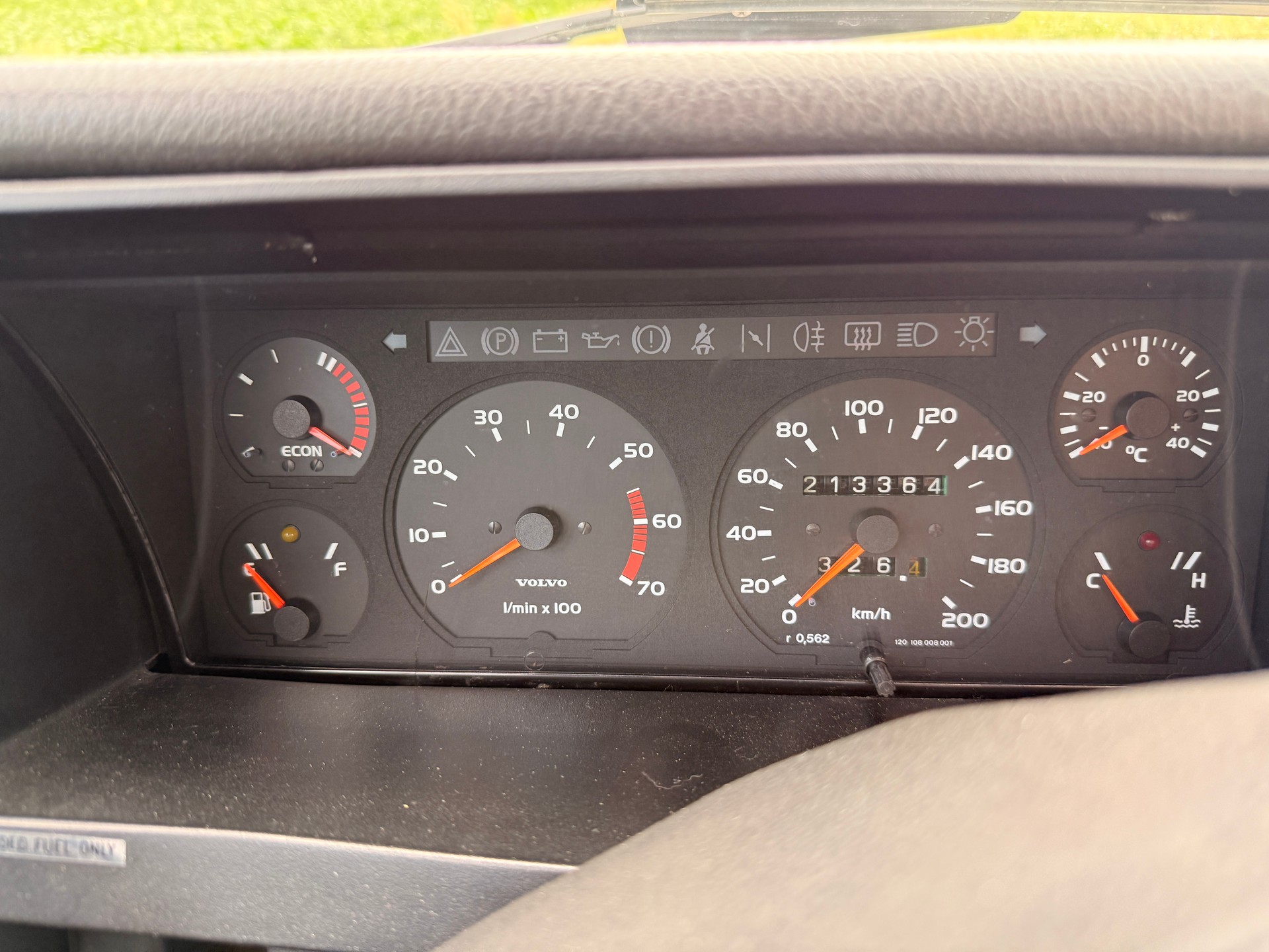 VOLVO 360 GL-image-6