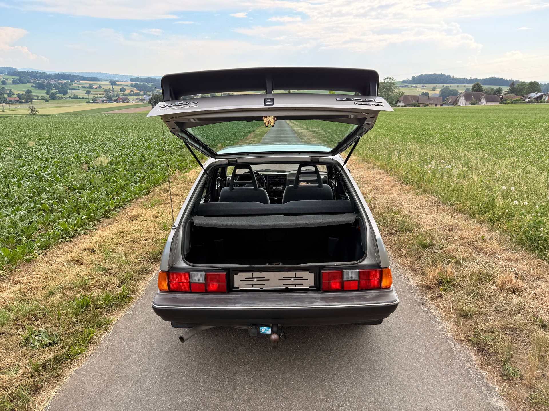VOLVO 360 GL-image-3