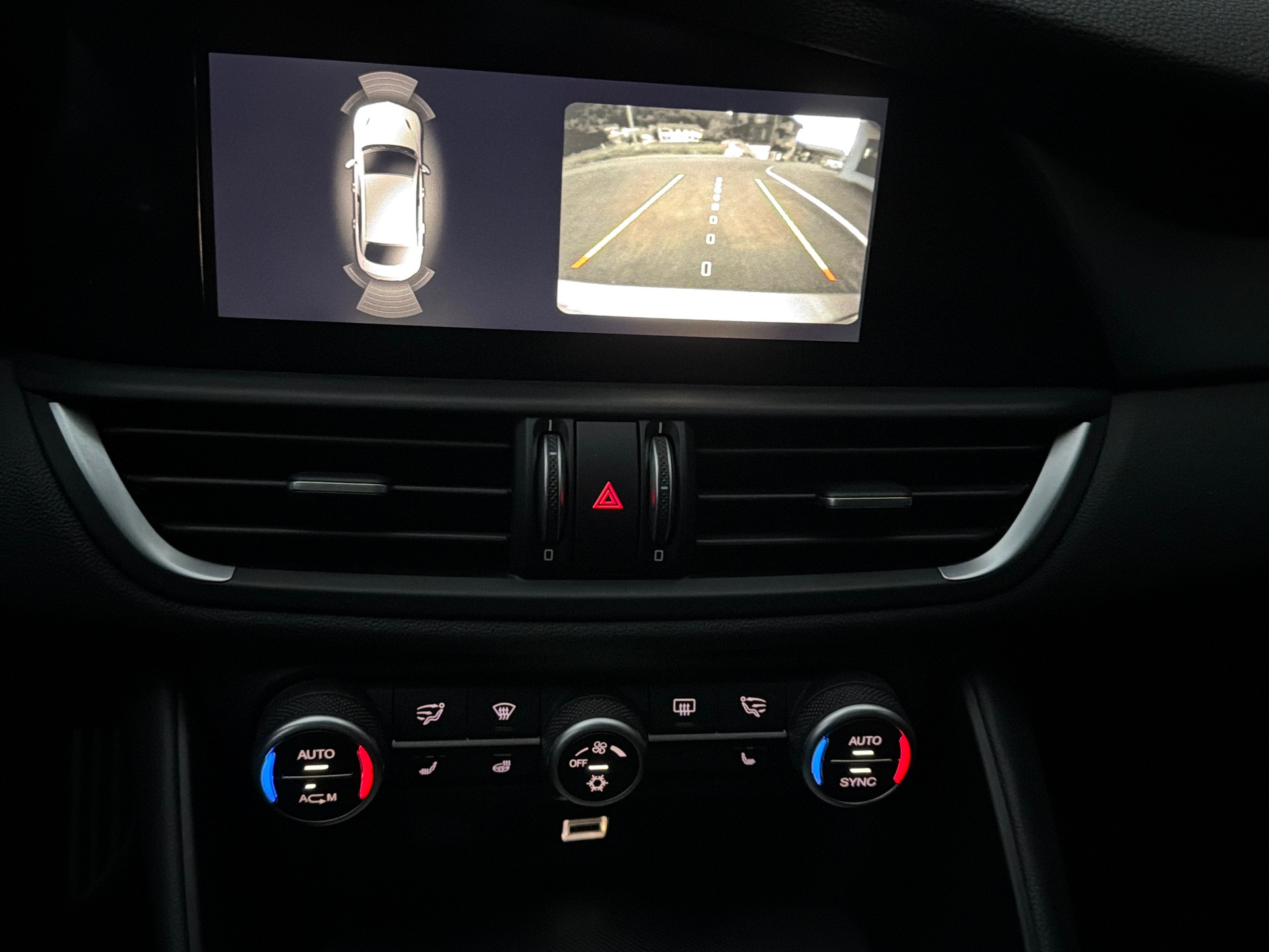ALFA ROMEO Giulia 2.0 Veloce Q4 Automatic-image-13