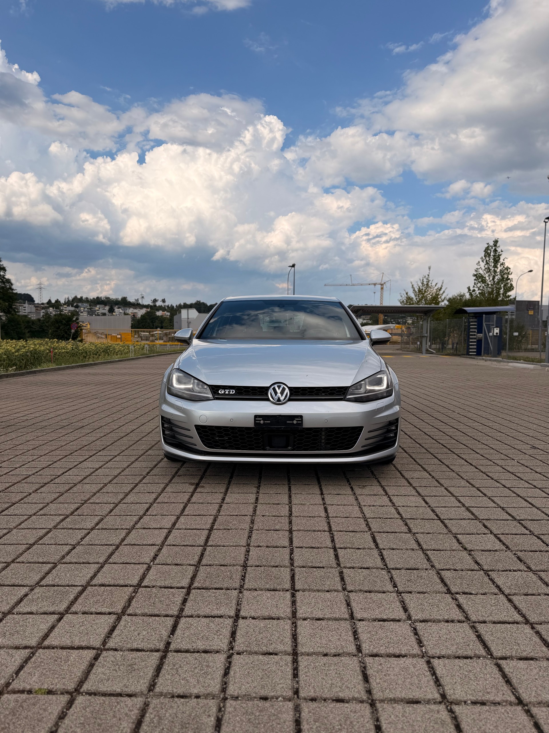 VW Golf 2.0 TDI GTD DSG-showroom-element-2