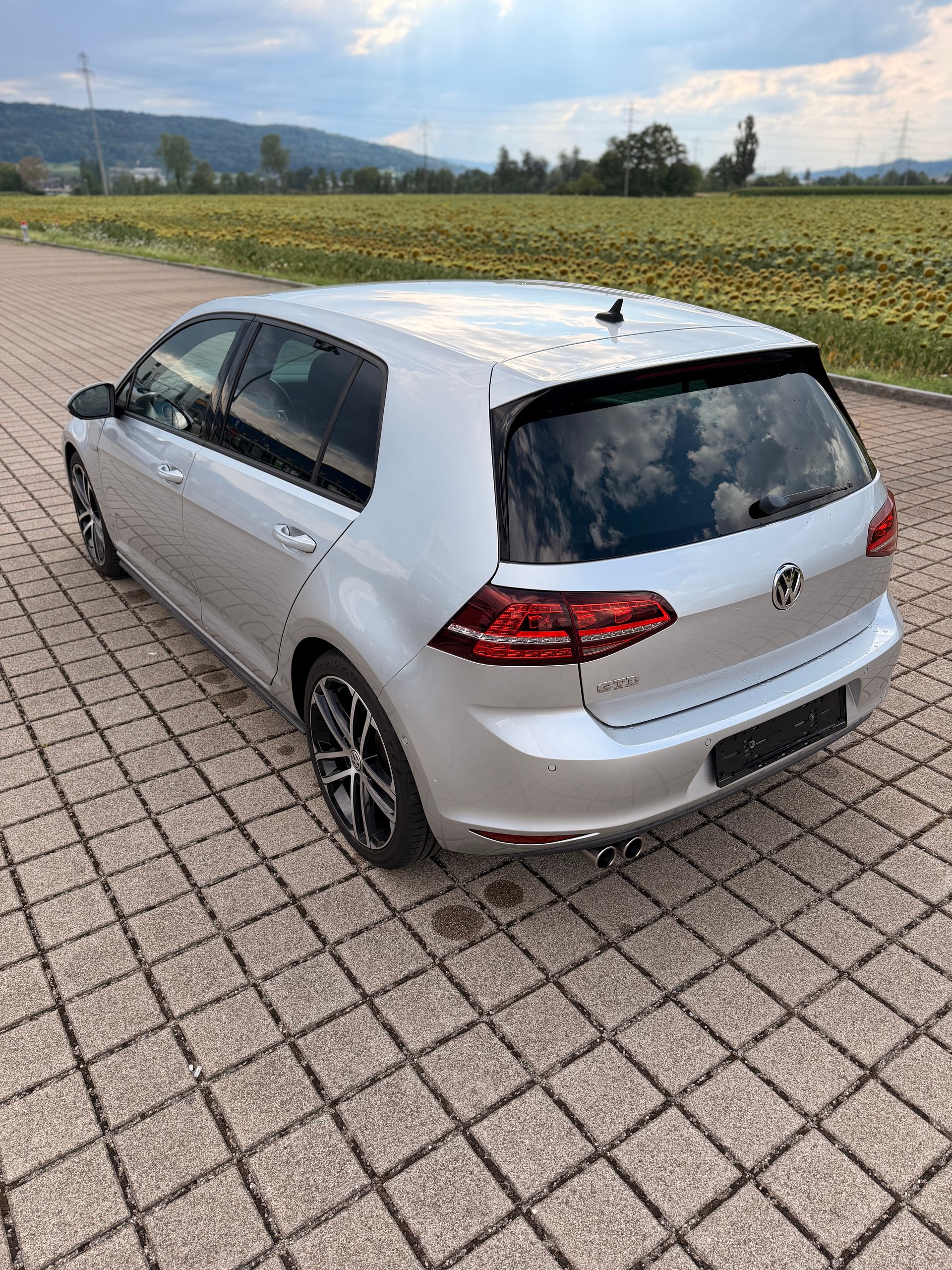 VW Golf 2.0 TDI GTD DSG-image-14