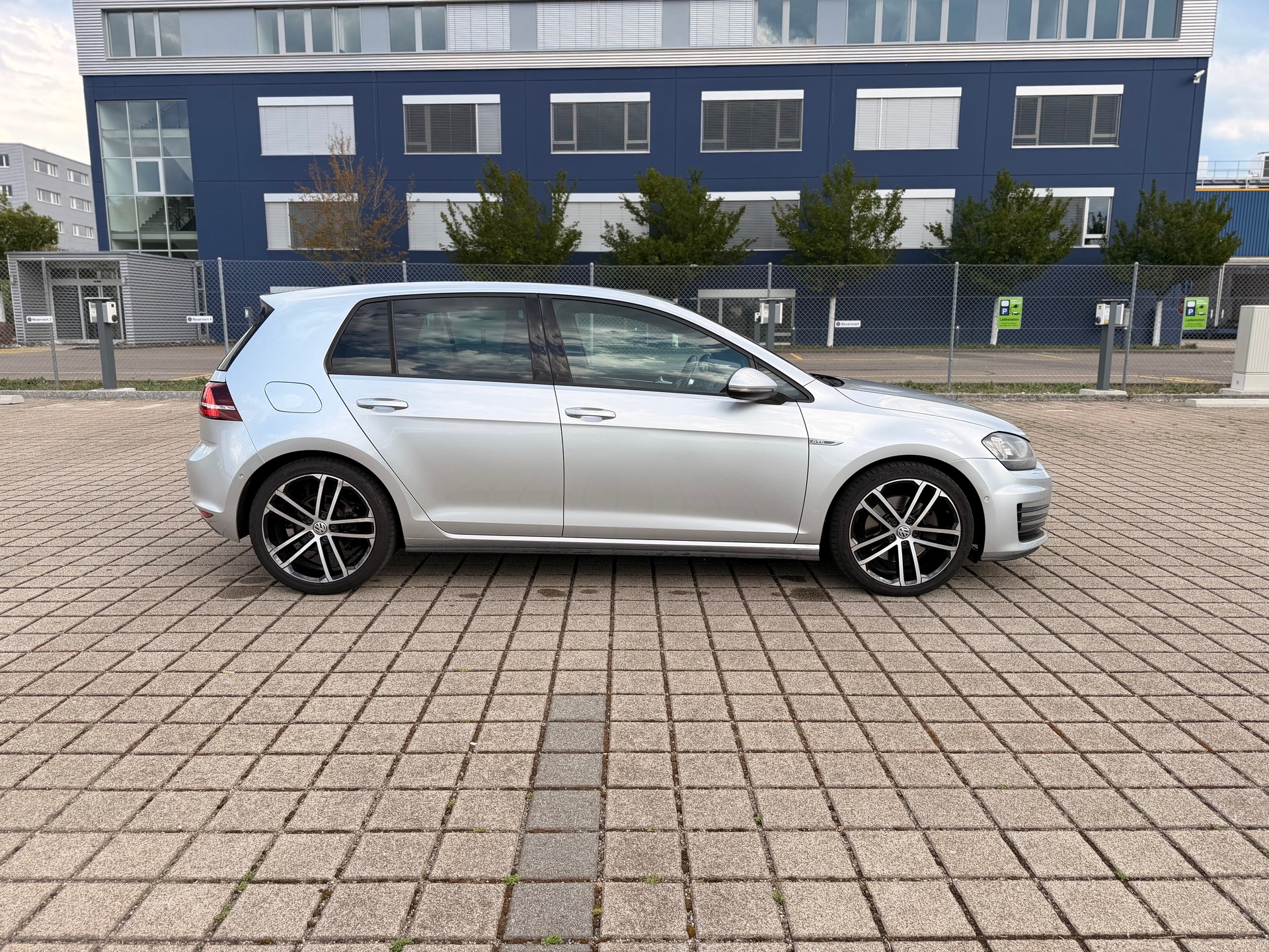 VW Golf 2.0 TDI GTD DSG-image-8