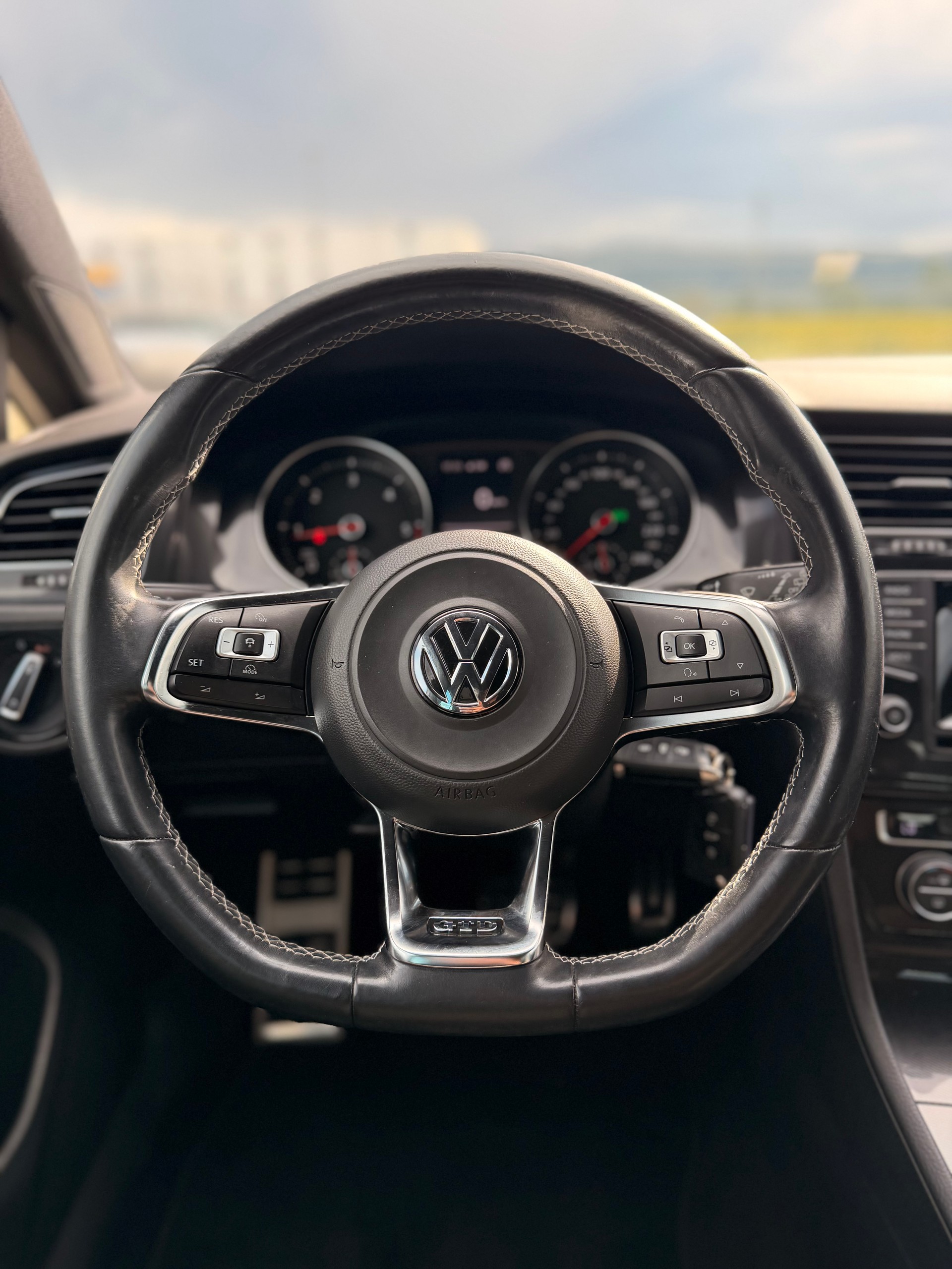 VW Golf 2.0 TDI GTD DSG-image-22