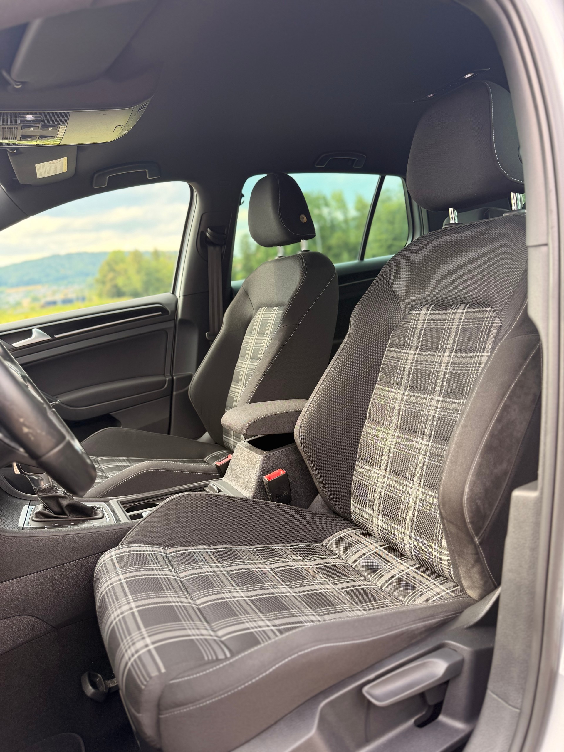 VW Golf 2.0 TDI GTD DSG-image-21
