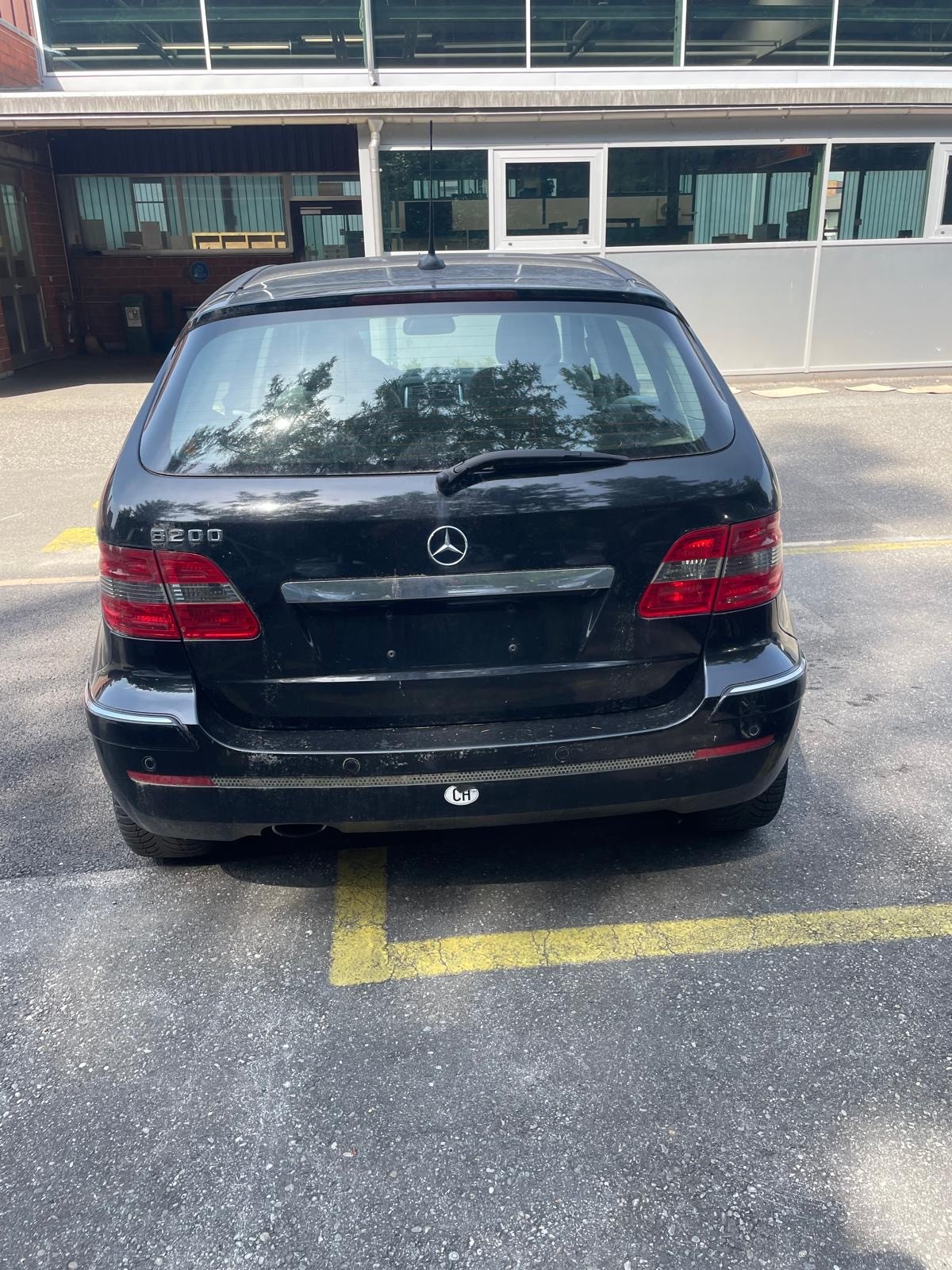 MERCEDES-BENZ B 200-image-4