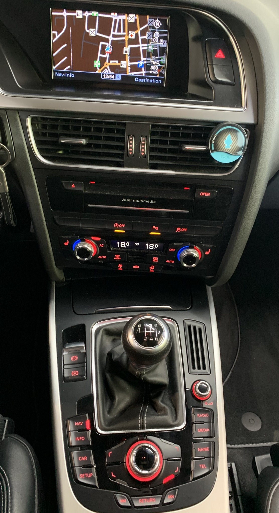 AUDI A4 Avant 1.8 TFSI quattro-image-20