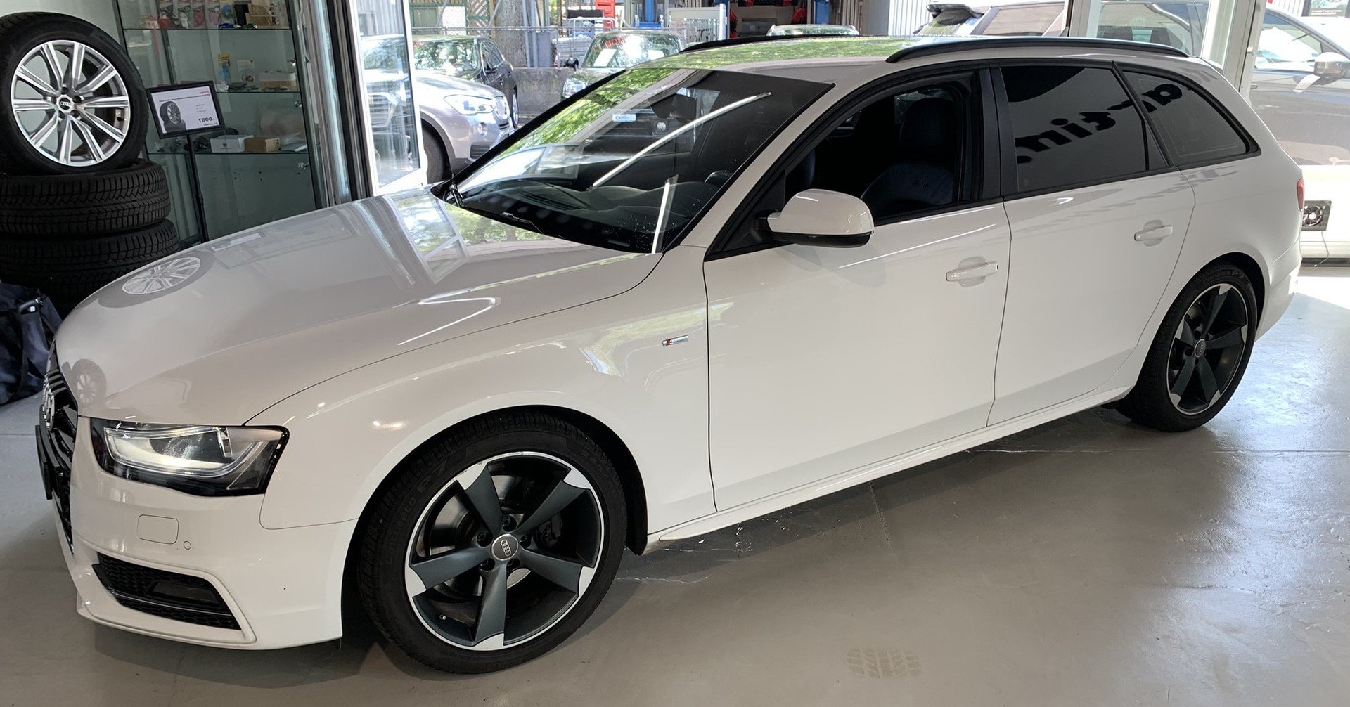 AUDI A4 Avant 1.8 TFSI quattro-image-8