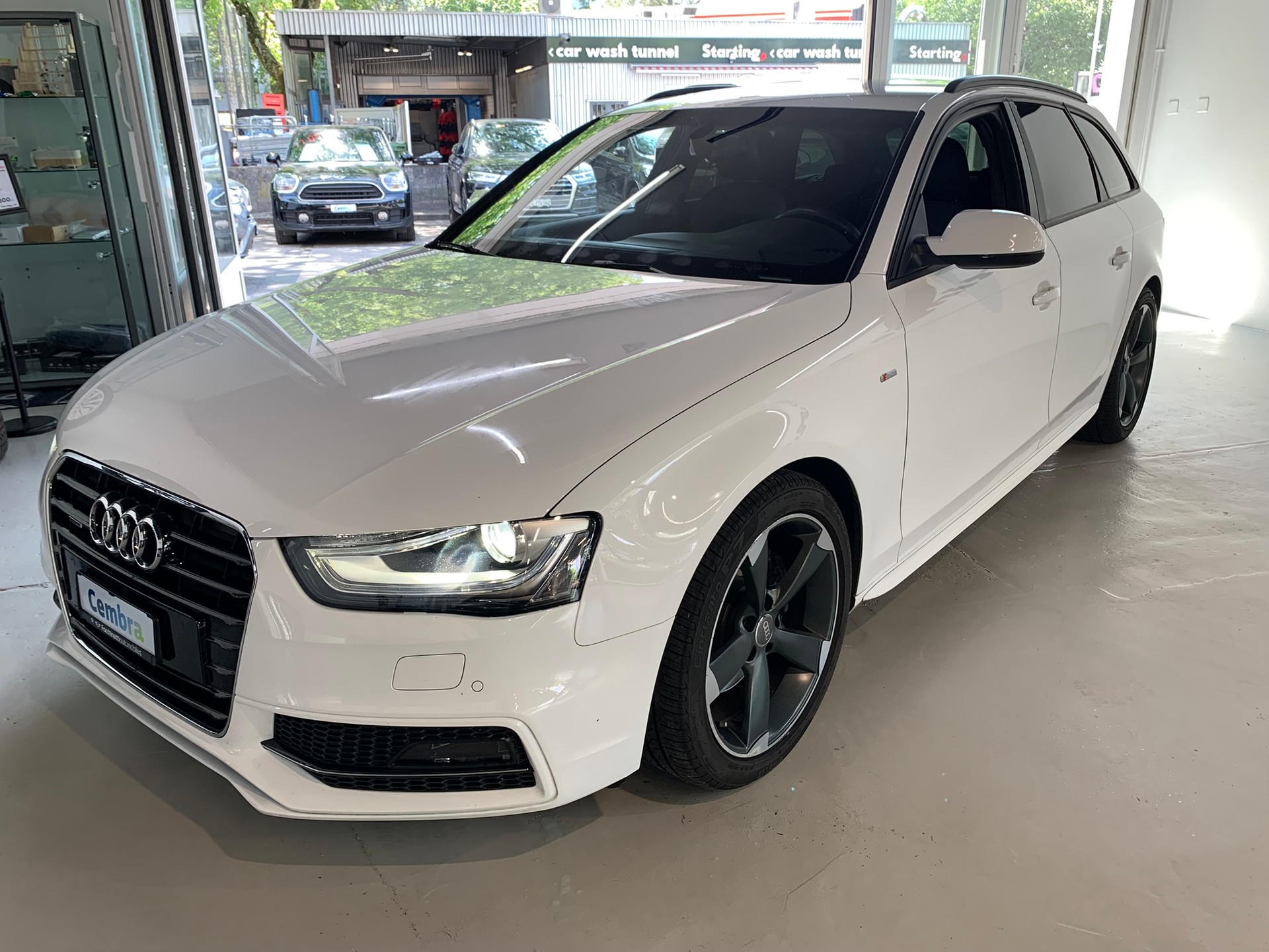 AUDI A4 Avant 1.8 TFSI quattro-image-6