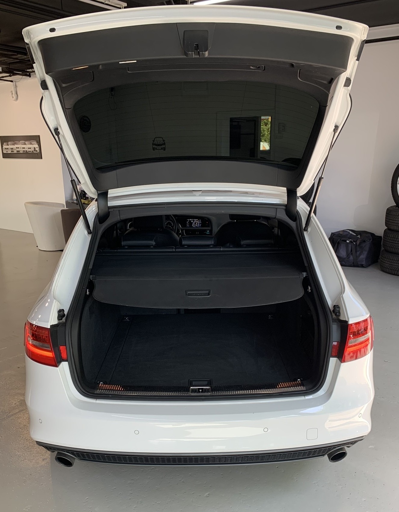 AUDI A4 Avant 1.8 TFSI quattro-image-15