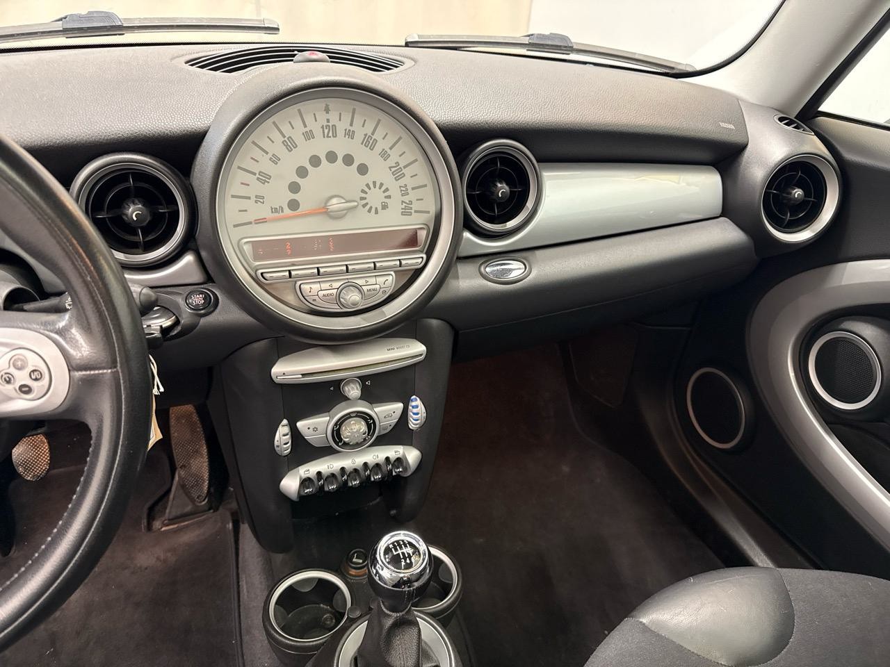 MINI Cooper-image-5
