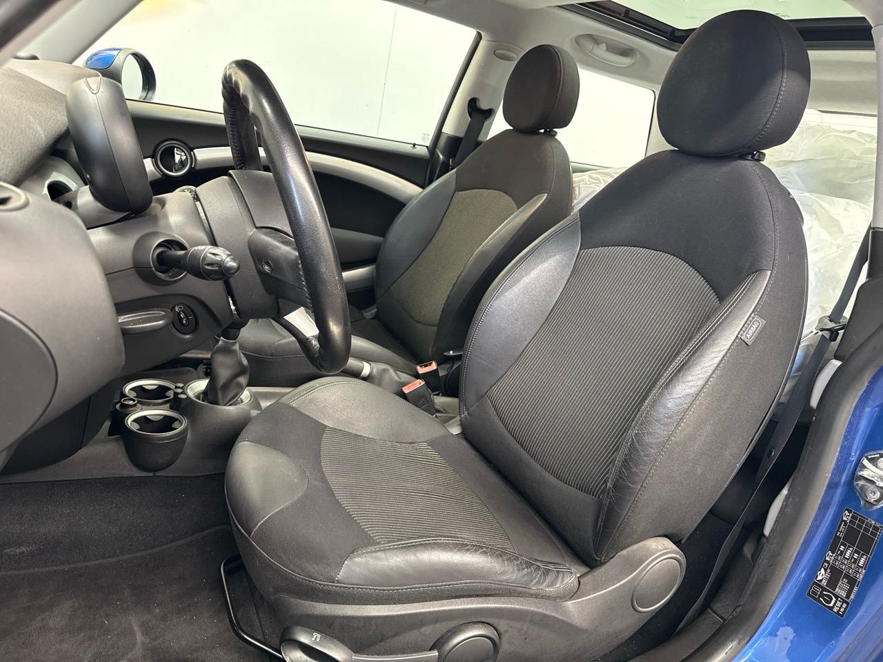 MINI Cooper-image-3