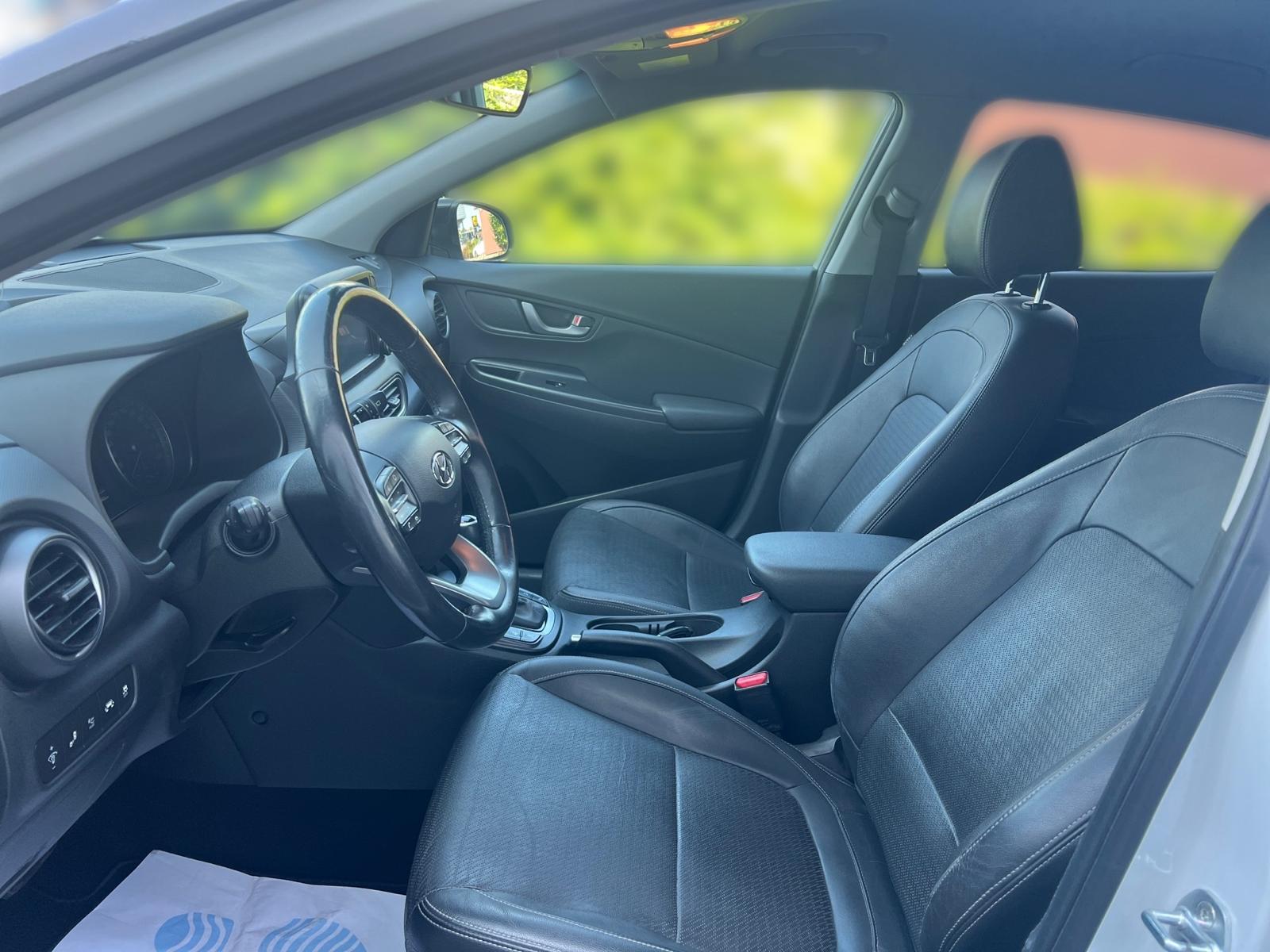 HYUNDAI Kona 1.6 T-GDi Launch 4WD DCT-image-4