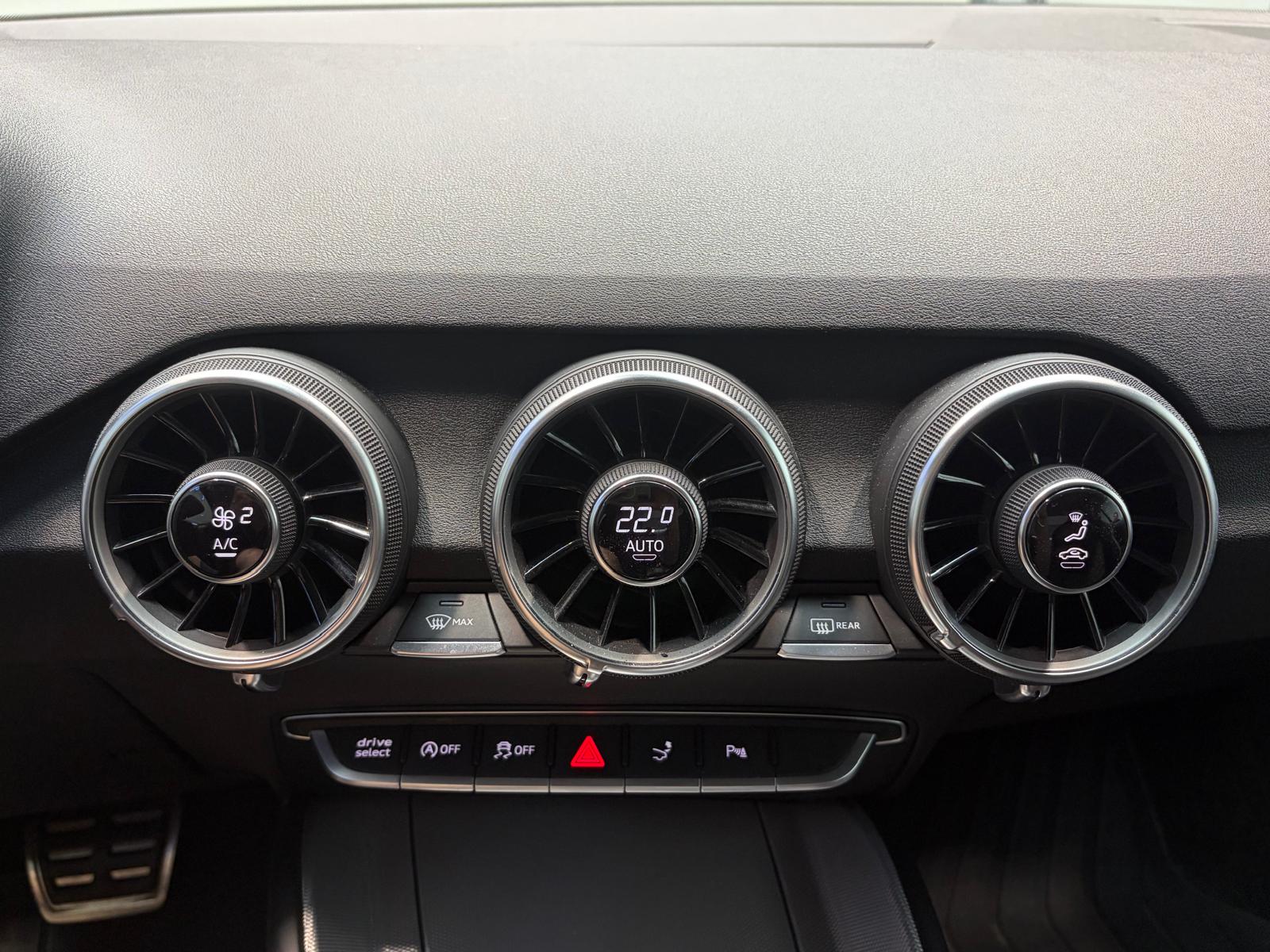 AUDI TT Coupé 2.0 TFSI quattro S-tronic-image-24