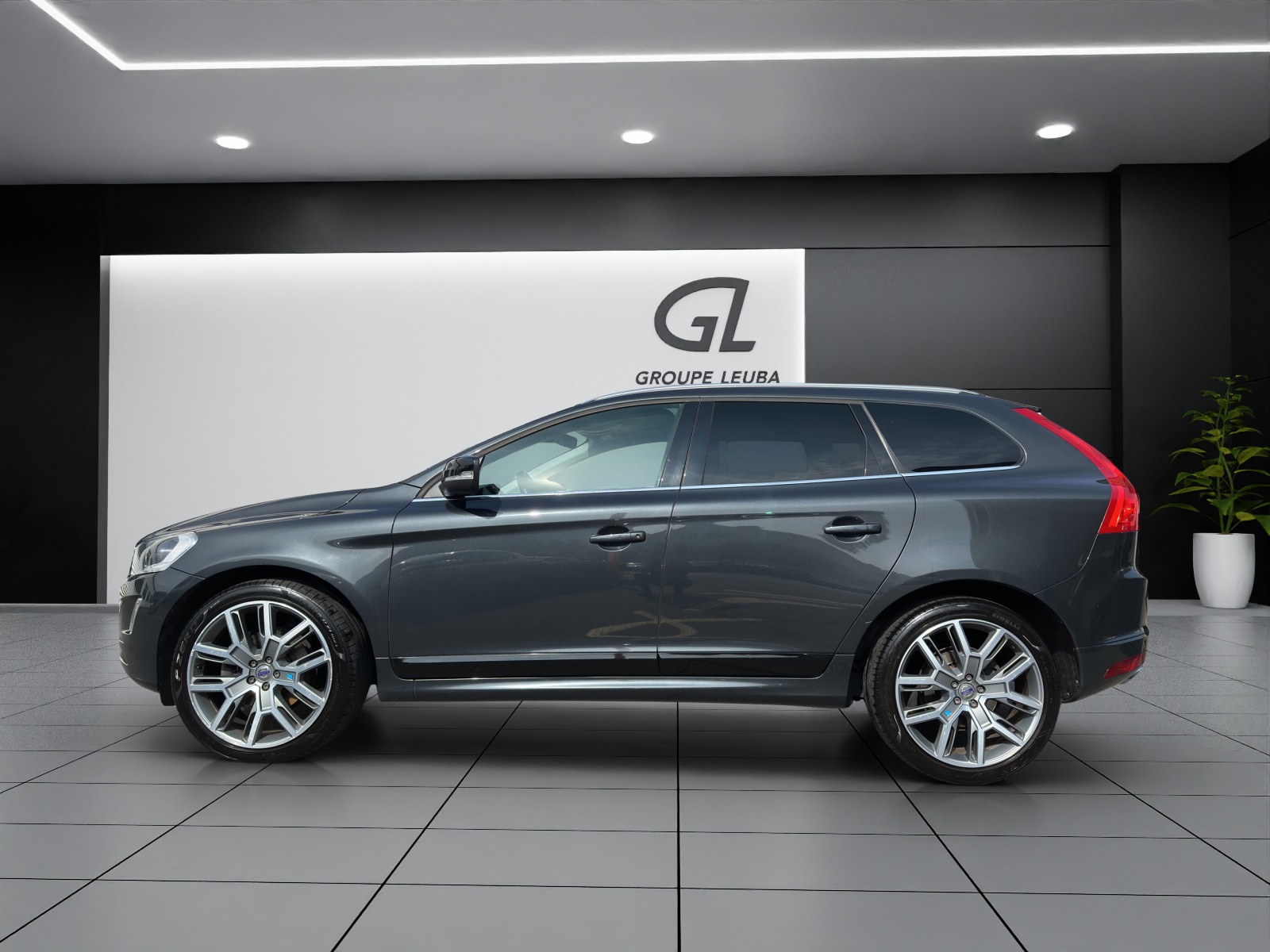 VOLVO XC60 D4 AWD Summum-image-2