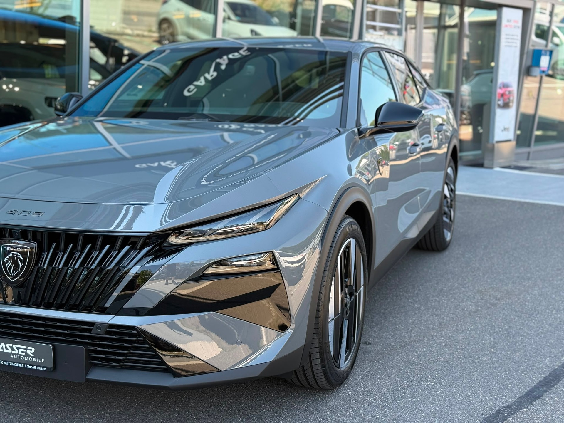 PEUGEOT 408 1.2 Hybrid 145 GT-image-1