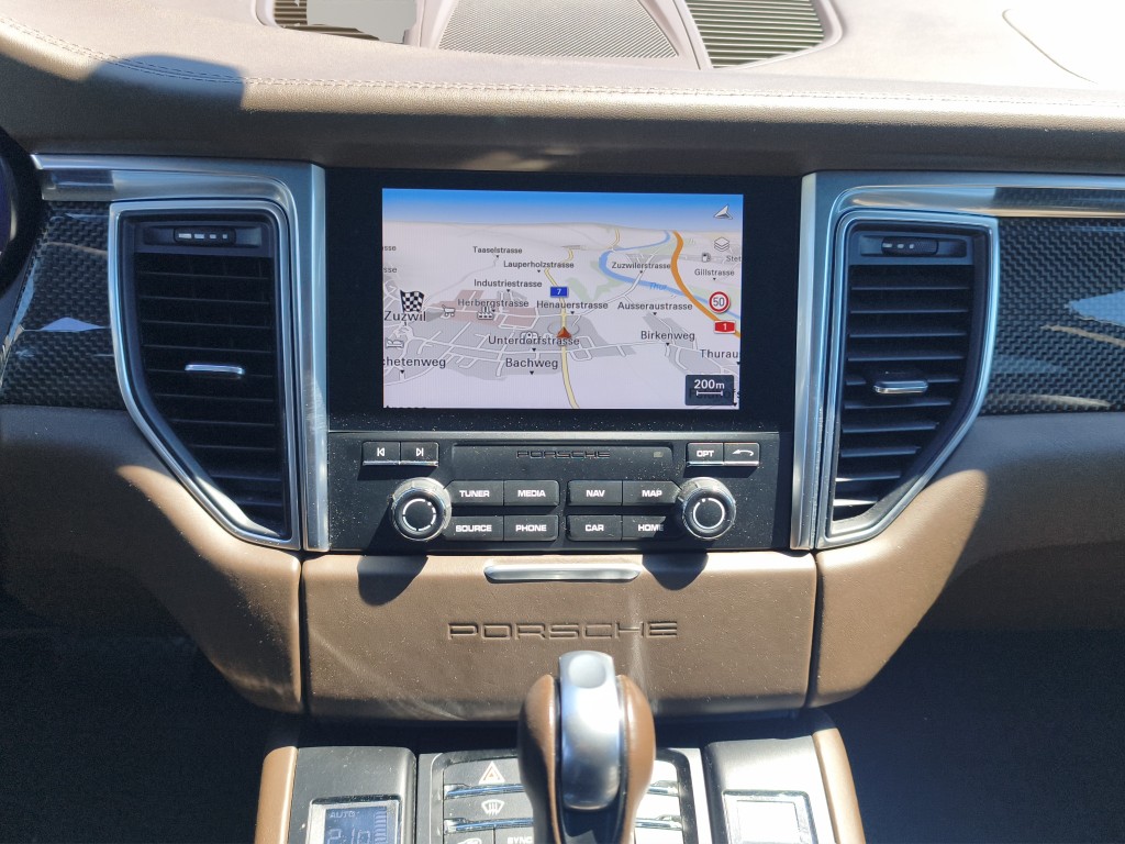 PORSCHE Macan 3.0 V6 S Diesel PDK APPROVED BIS 04.2028-image-11
