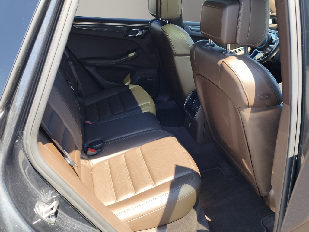 PORSCHE Macan 3.0 V6 S Diesel PDK APPROVED BIS 04.2028-image-8