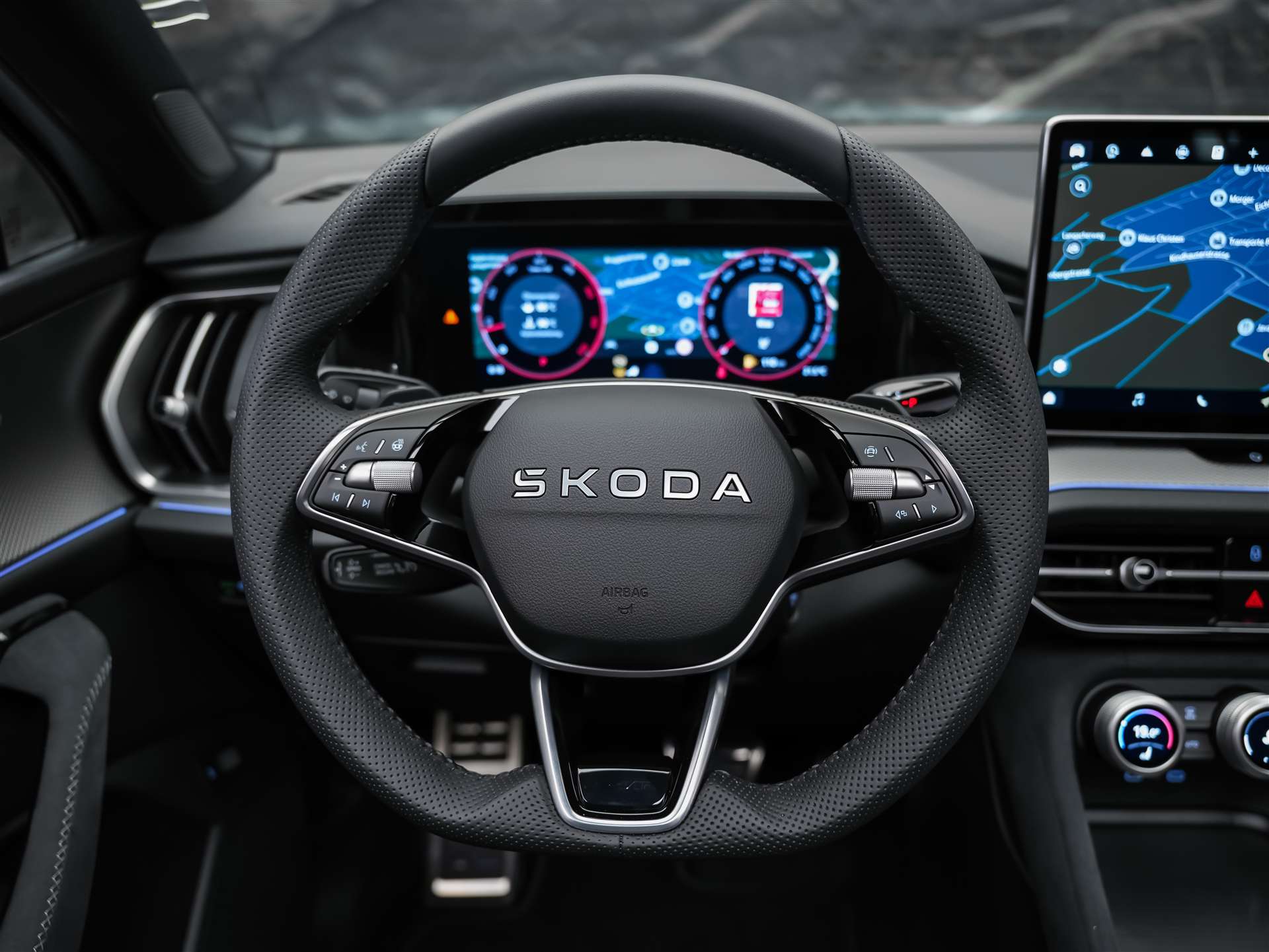 SKODA Kodiaq 2.0 TDI Sportline 4x4 *Panorama*Matrix LED*Anhängerkupplung*-image-29