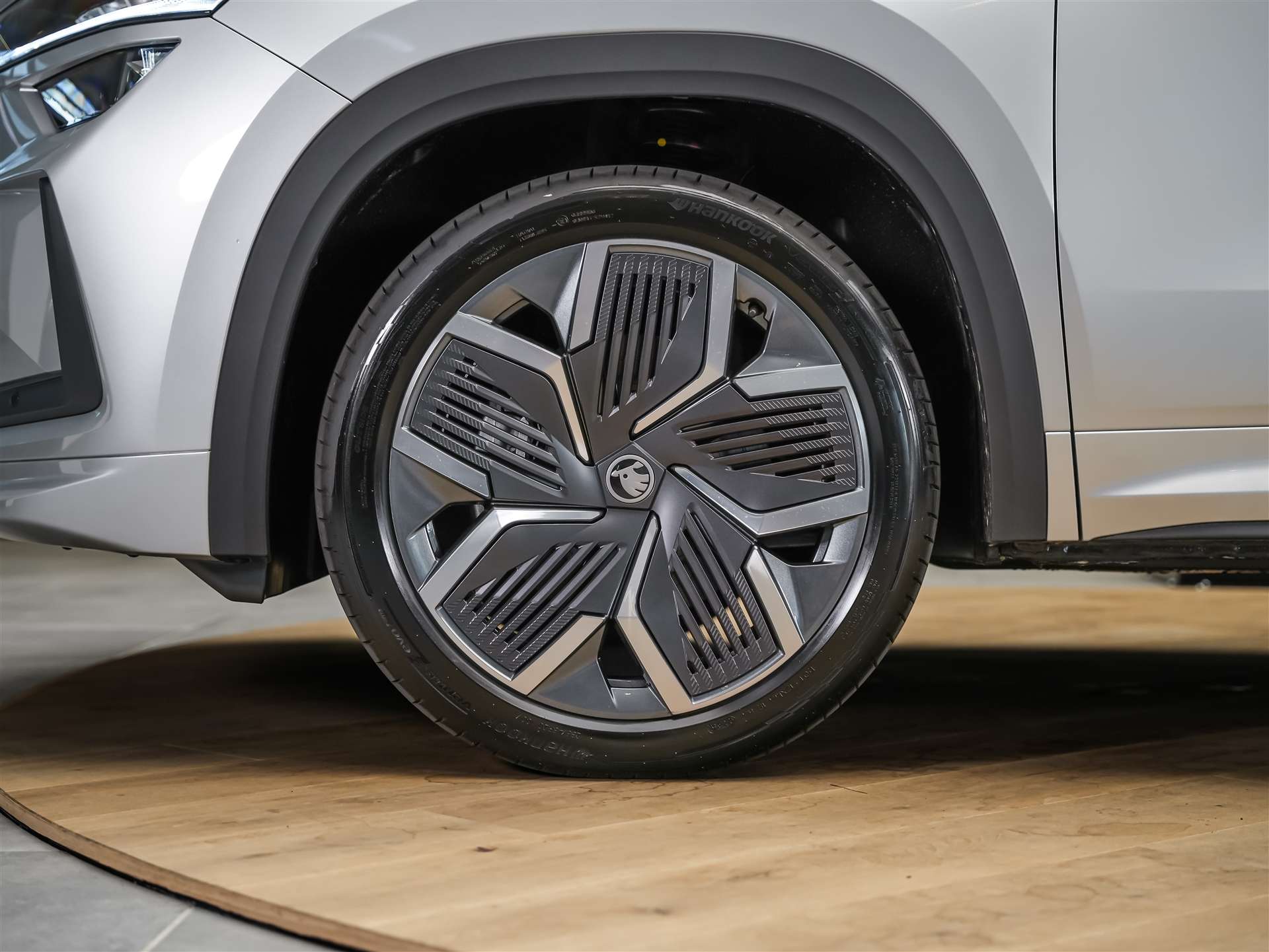 SKODA Kodiaq 2.0 TDI Sportline 4x4 *Panorama*Matrix LED*Anhängerkupplung*-image-18