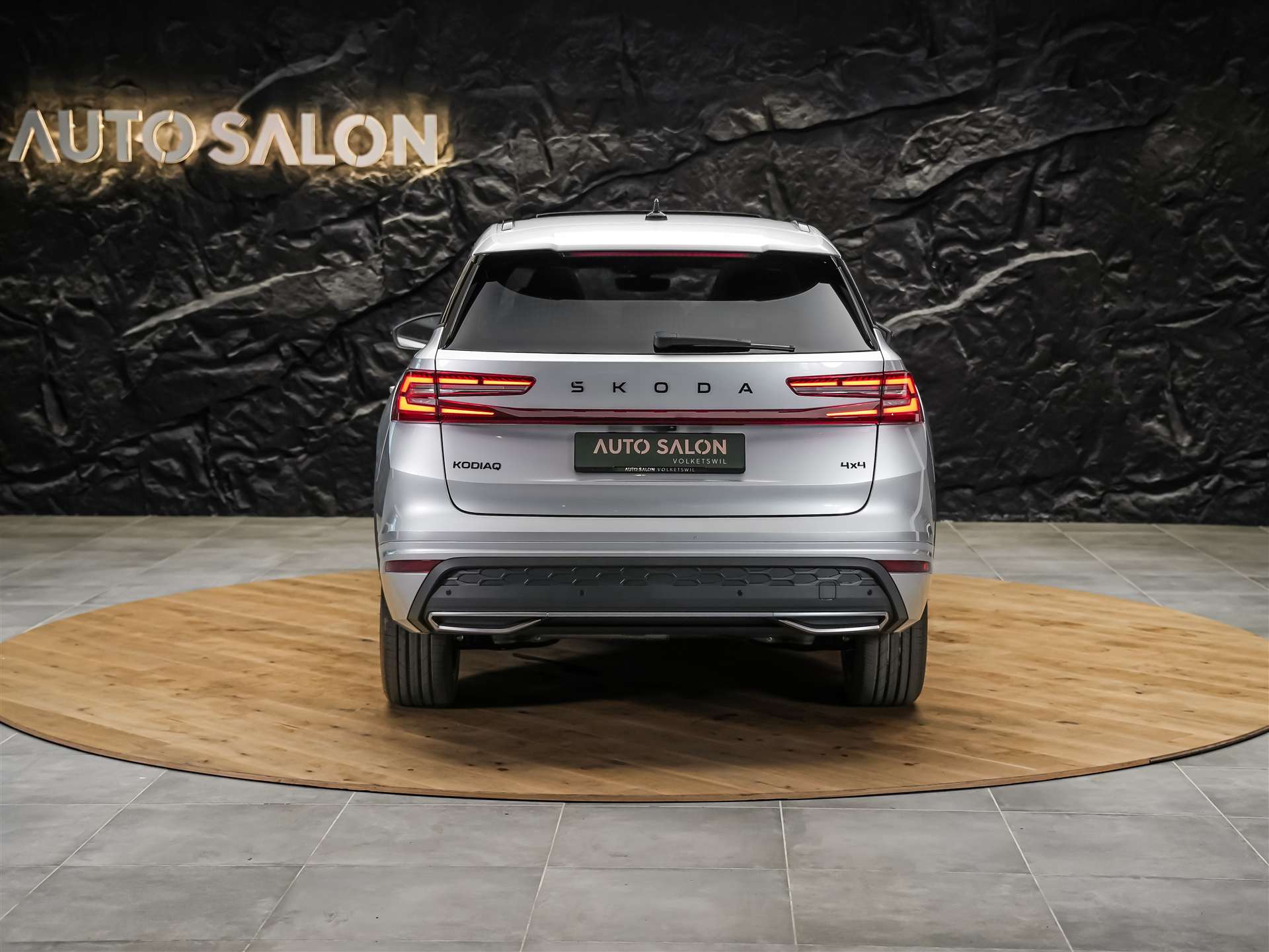 SKODA Kodiaq 2.0 TDI Sportline 4x4 *Panorama*Matrix LED*Anhängerkupplung*-showroom-element-3