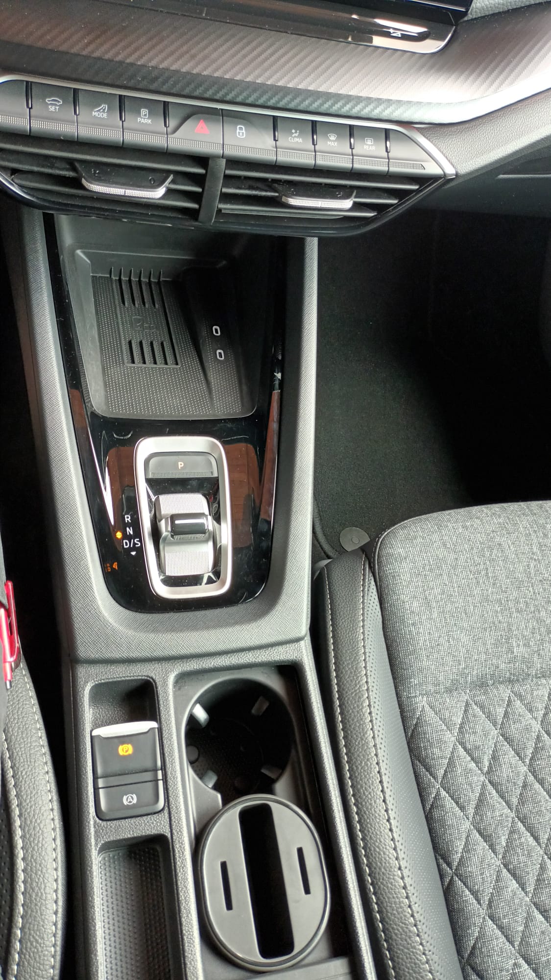 SKODA Octavia Combi 1.5 TSI mHEV DSG Sport Line-image-13