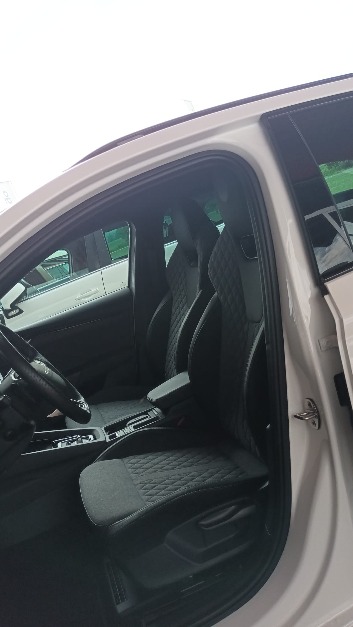 SKODA Octavia Combi 1.5 TSI mHEV DSG Sport Line-image-16