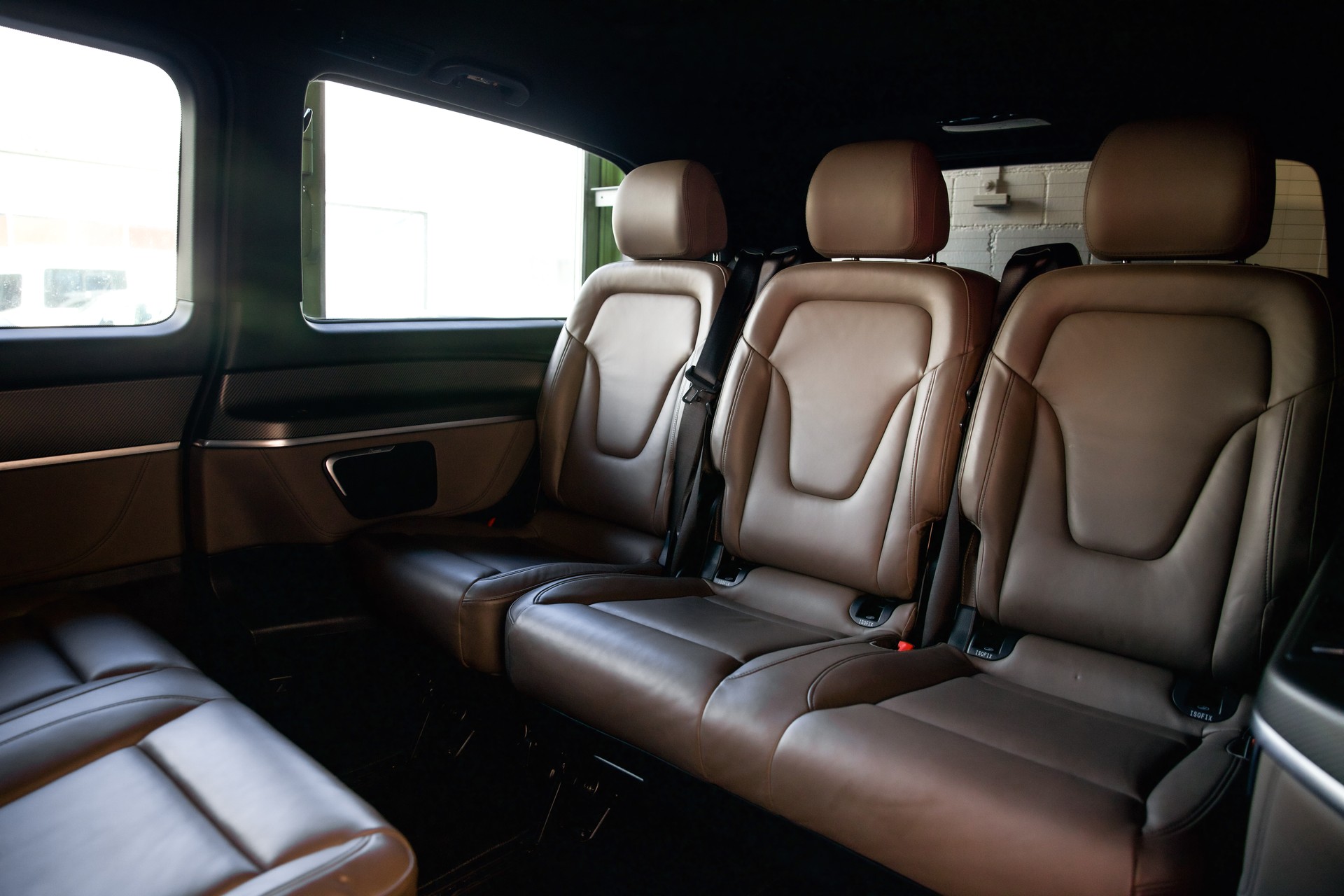MERCEDES-BENZ V 300 d lang AMG Line Avantgarde 4Matic 9G-Tronic-image-22