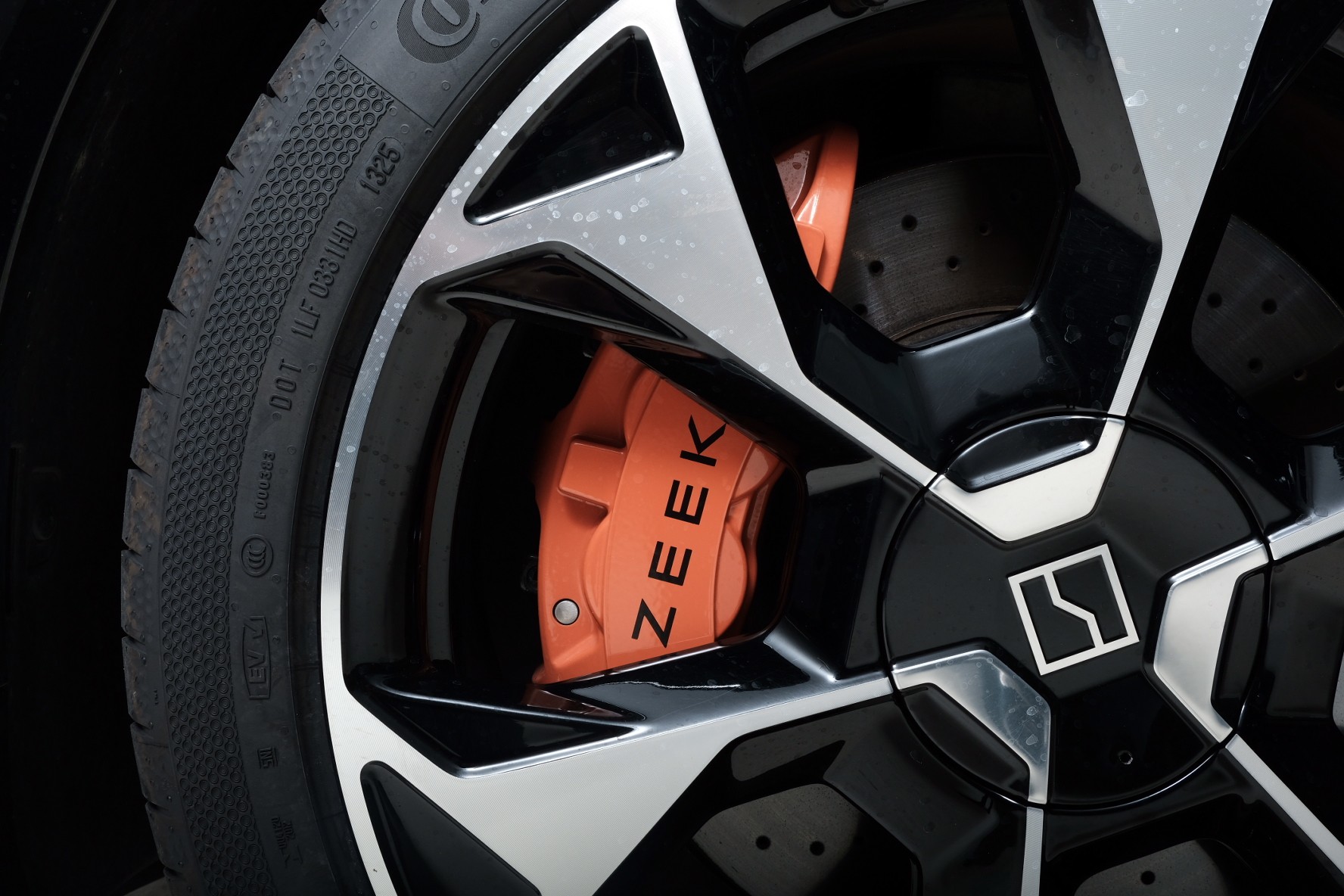 ZEEKR 7X Privilege AWD-image-3