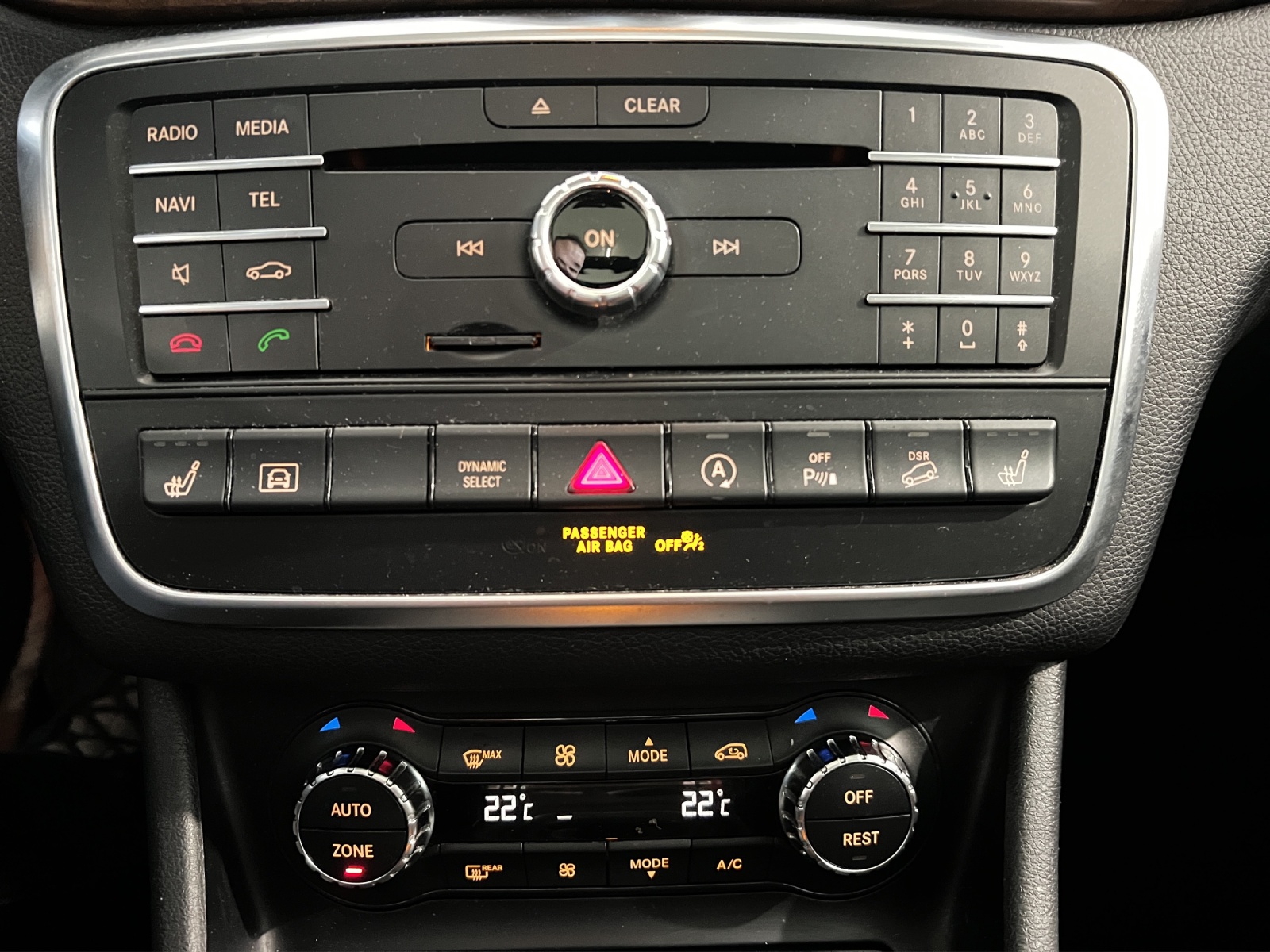 MERCEDES-BENZ GLA 200 CDI Swiss Star Edition Style 4Matic 7G-DCT-image-15