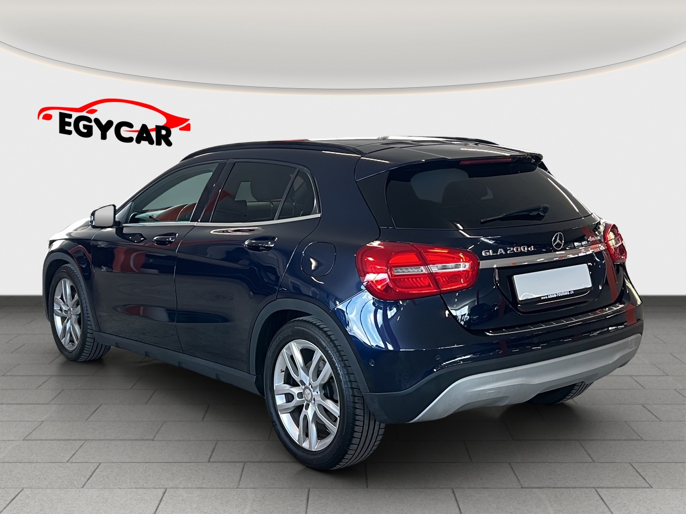 MERCEDES-BENZ GLA 200 CDI Swiss Star Edition Style 4Matic 7G-DCT-image-4
