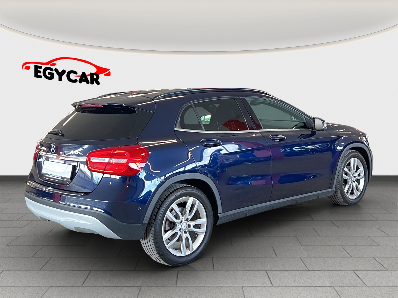 MERCEDES-BENZ GLA 200 CDI Swiss Star Edition Style 4Matic 7G-DCT-image-6