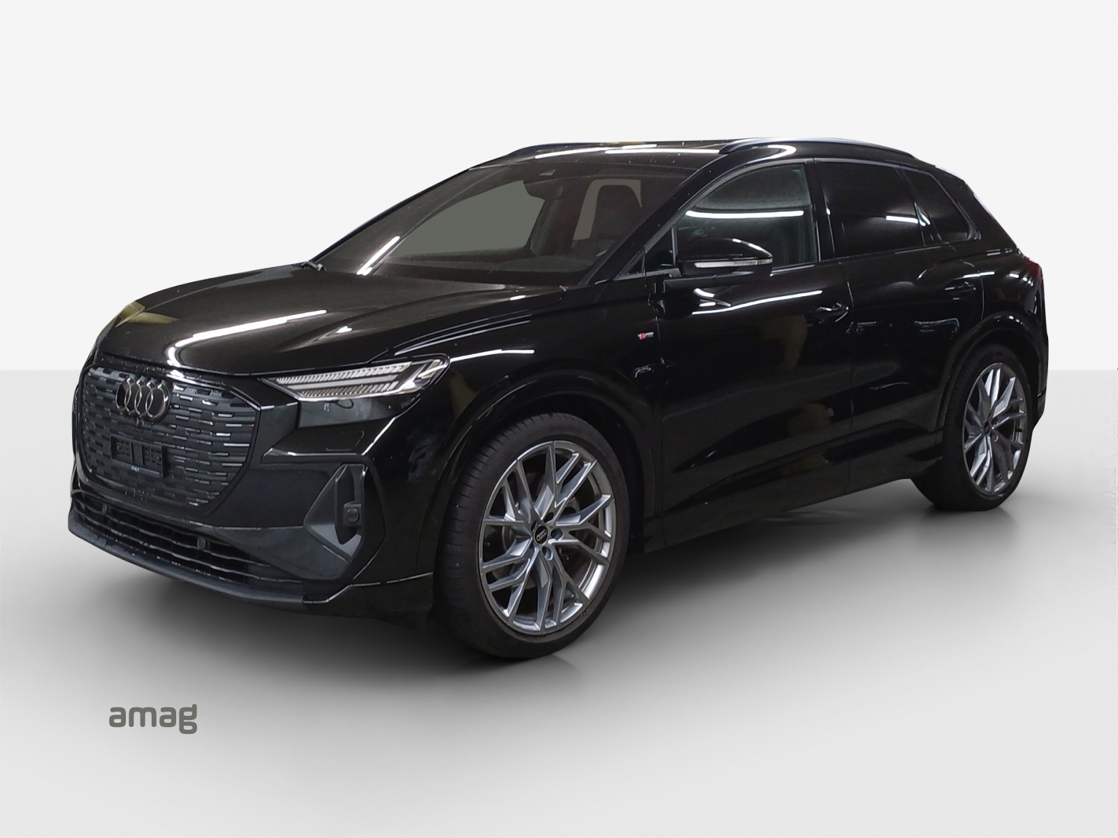 AUDI Q4 e-tron 45 Attraction quattro-image-0