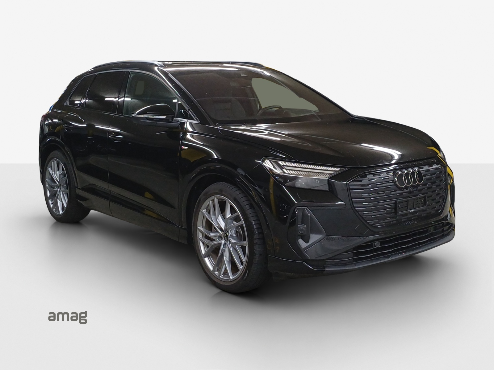 AUDI Q4 e-tron 45 Attraction quattro-image-5