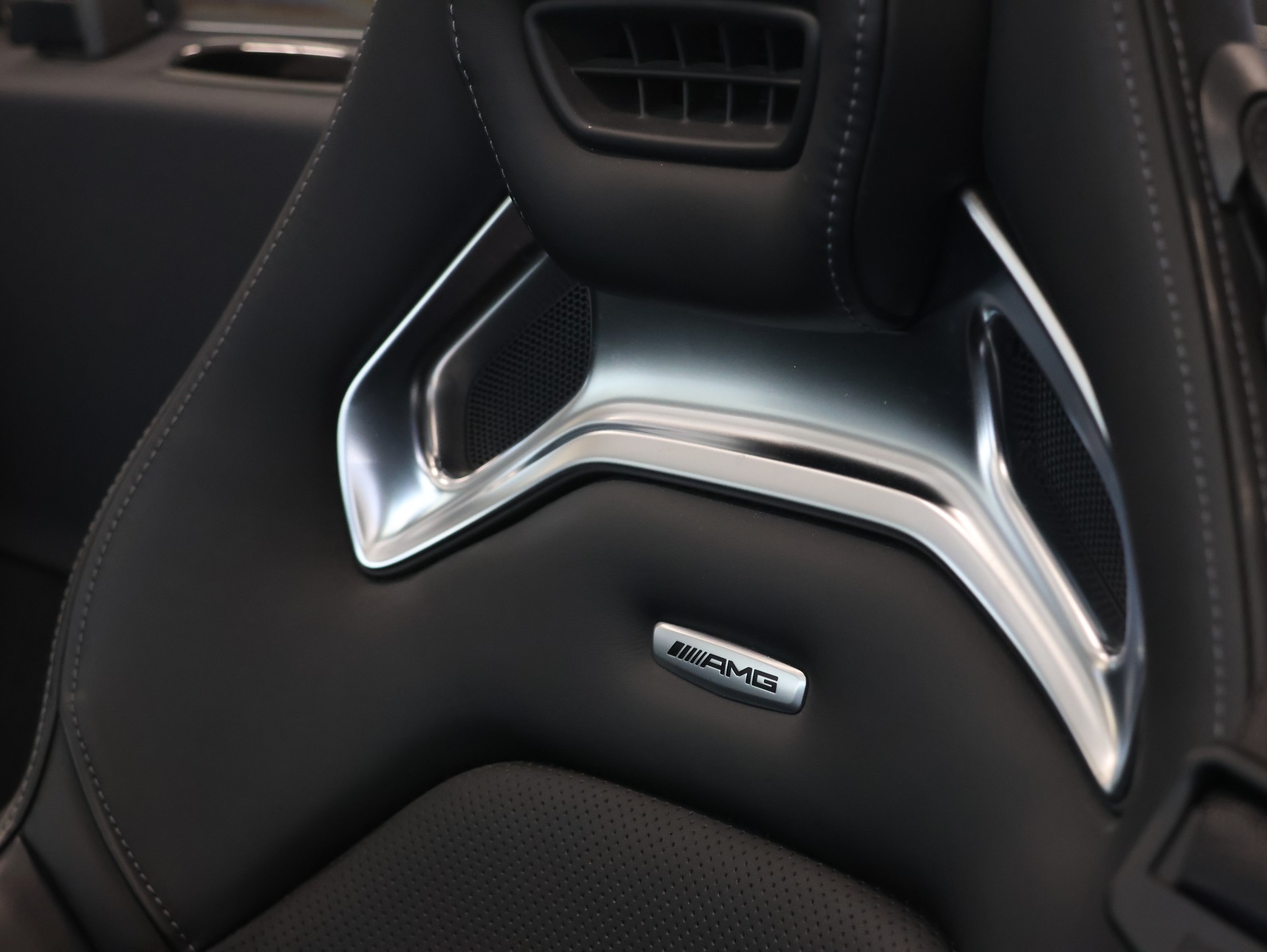 MERCEDES-BENZ AMG GT C Roadster Speedshift DCT *360 Kamera* *Burmester* *Vossen Felgen*-image-14