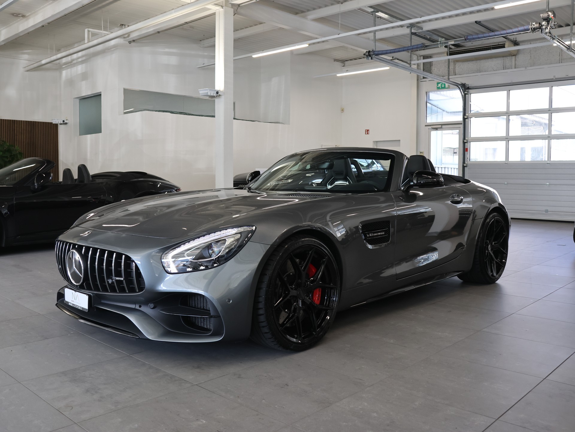 MERCEDES-BENZ AMG GT C Roadster Speedshift DCT *360 Kamera* *Burmester* *Vossen Felgen*-showroom-element-3