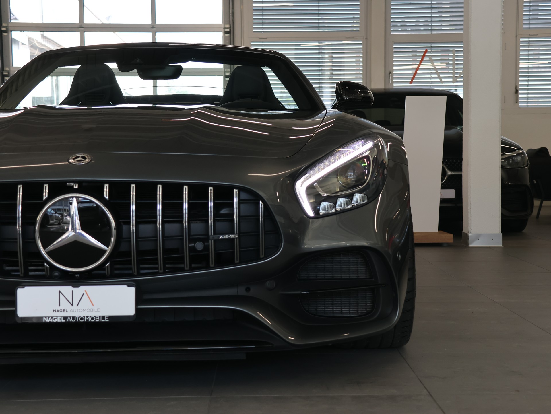 MERCEDES-BENZ AMG GT C Roadster Speedshift DCT *360 Kamera* *Burmester* *Vossen Felgen*-image-6