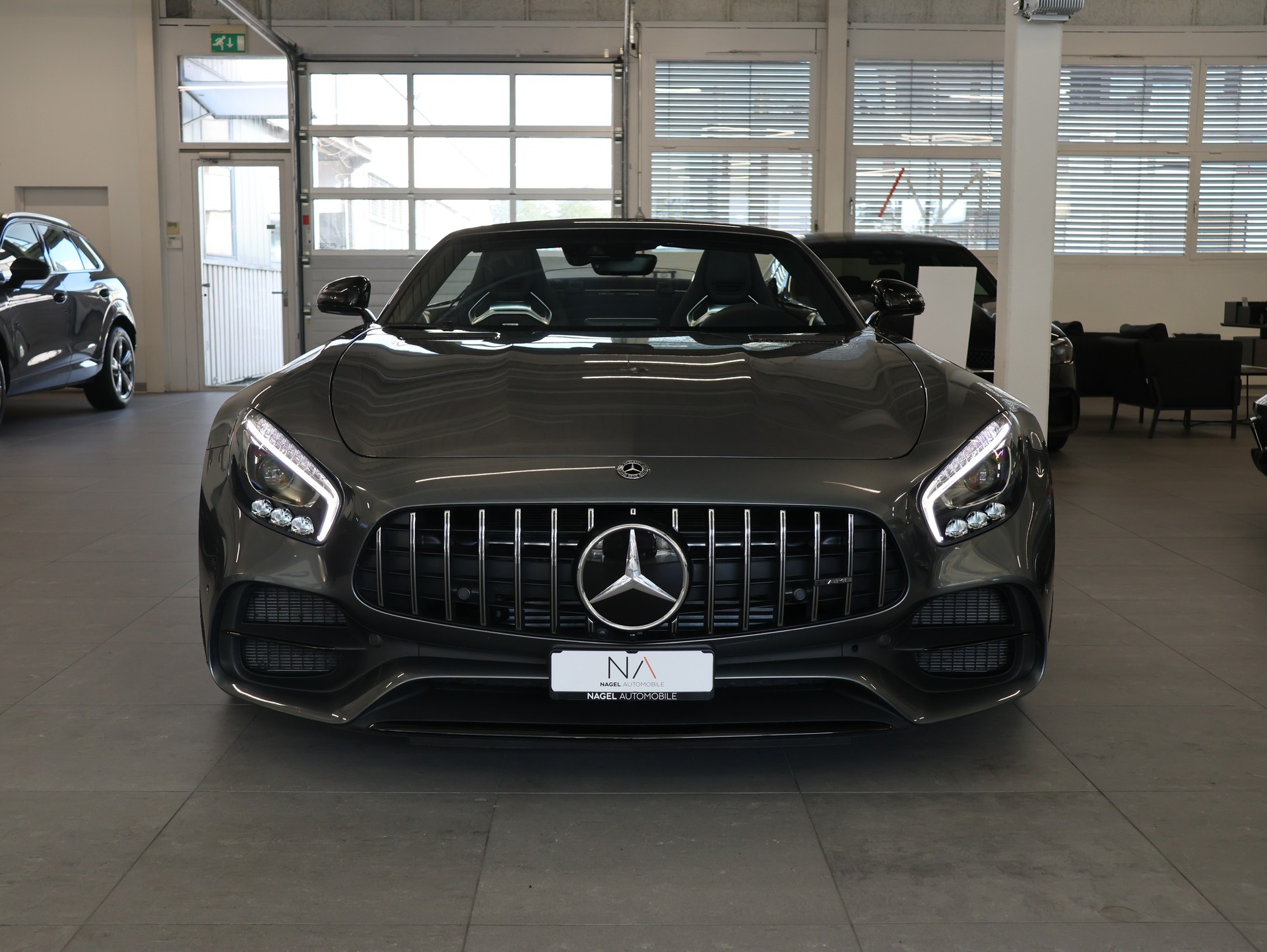 MERCEDES-BENZ AMG GT C Roadster Speedshift DCT *360 Kamera* *Burmester* *Vossen Felgen*-showroom-element-2