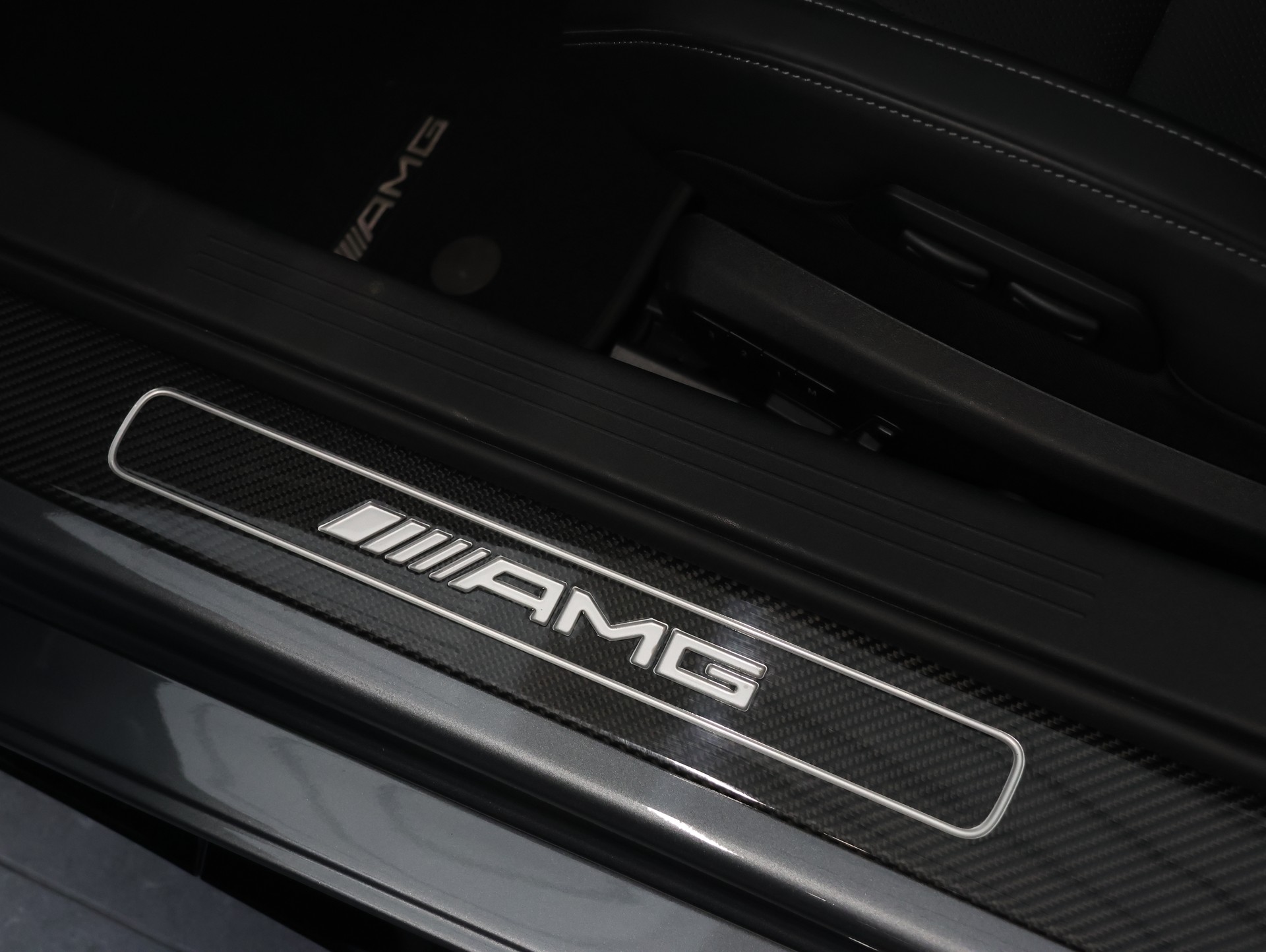 MERCEDES-BENZ AMG GT C Roadster Speedshift DCT *360 Kamera* *Burmester* *Vossen Felgen*-image-12