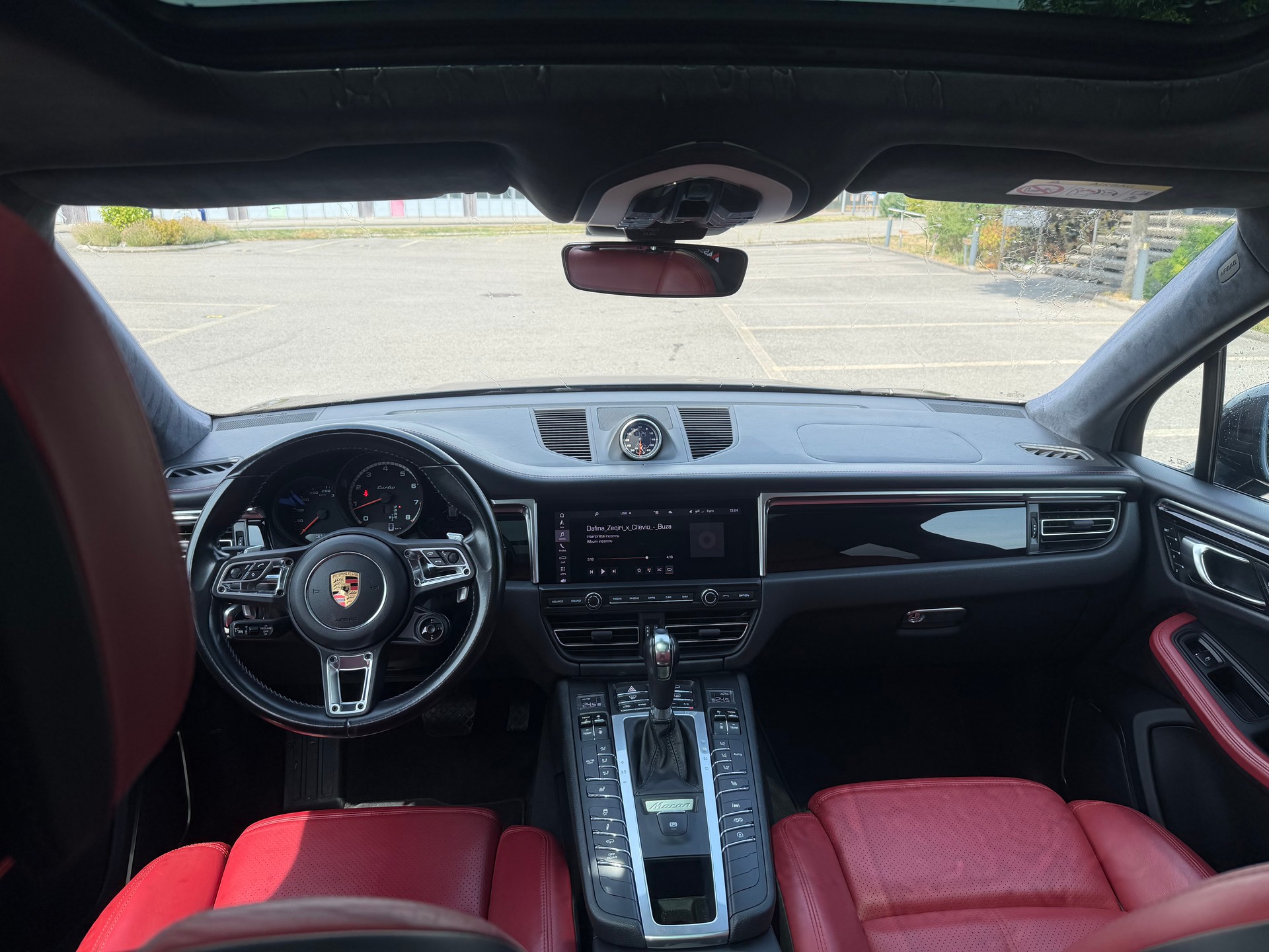 PORSCHE Macan Turbo PDK-image-8