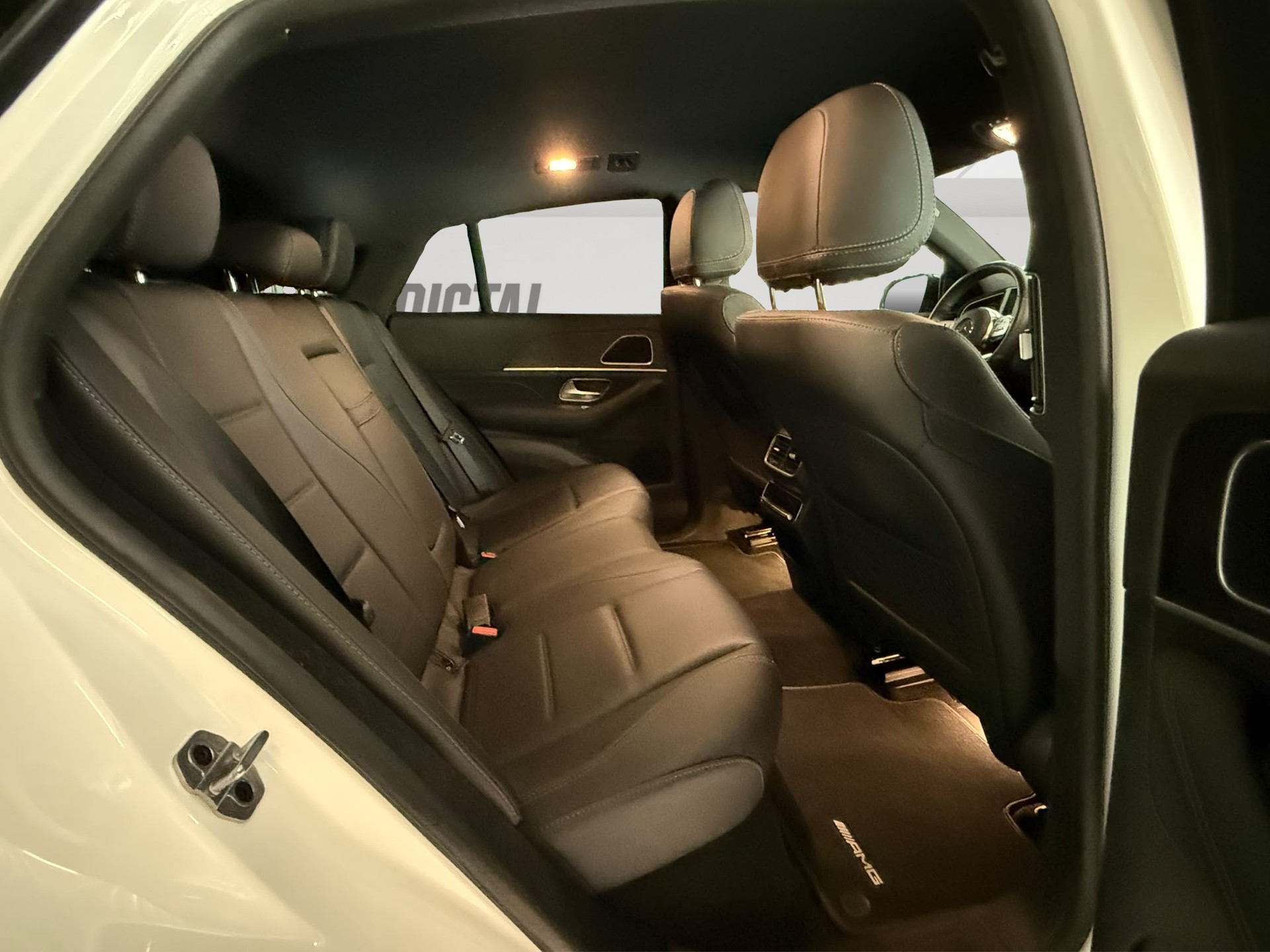 MERCEDES-BENZ GLE Coupé 400 d 4Matic 9G-Tronic-image-13