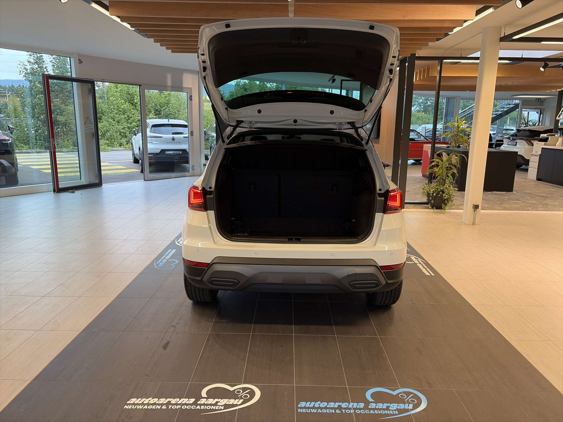SEAT Arona 1.0 TSi Eco Style DSG-Automat-image-7
